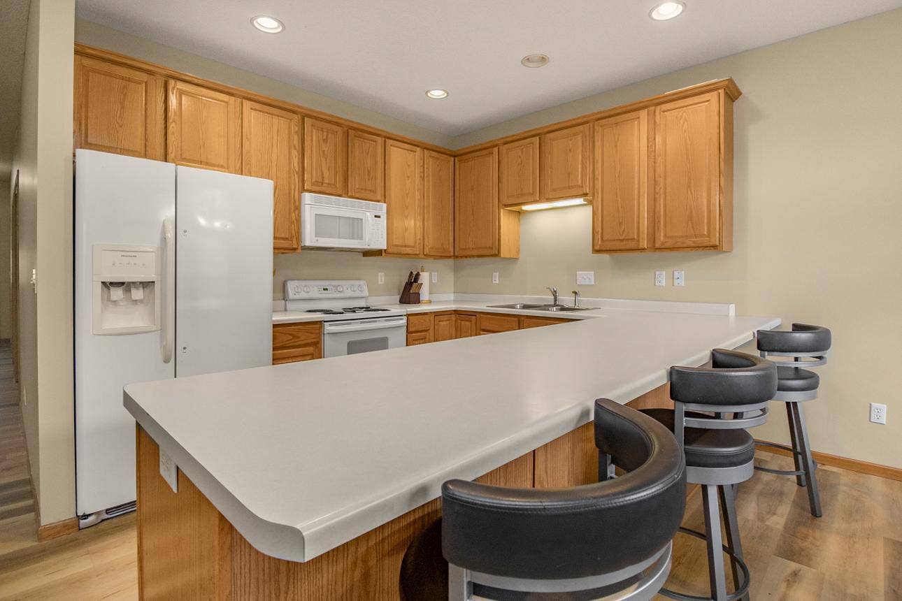 1105 Iris Drive, White Bear Lake, MN 55127 1105 Iris Drive, White Bear Lake, MN 55127