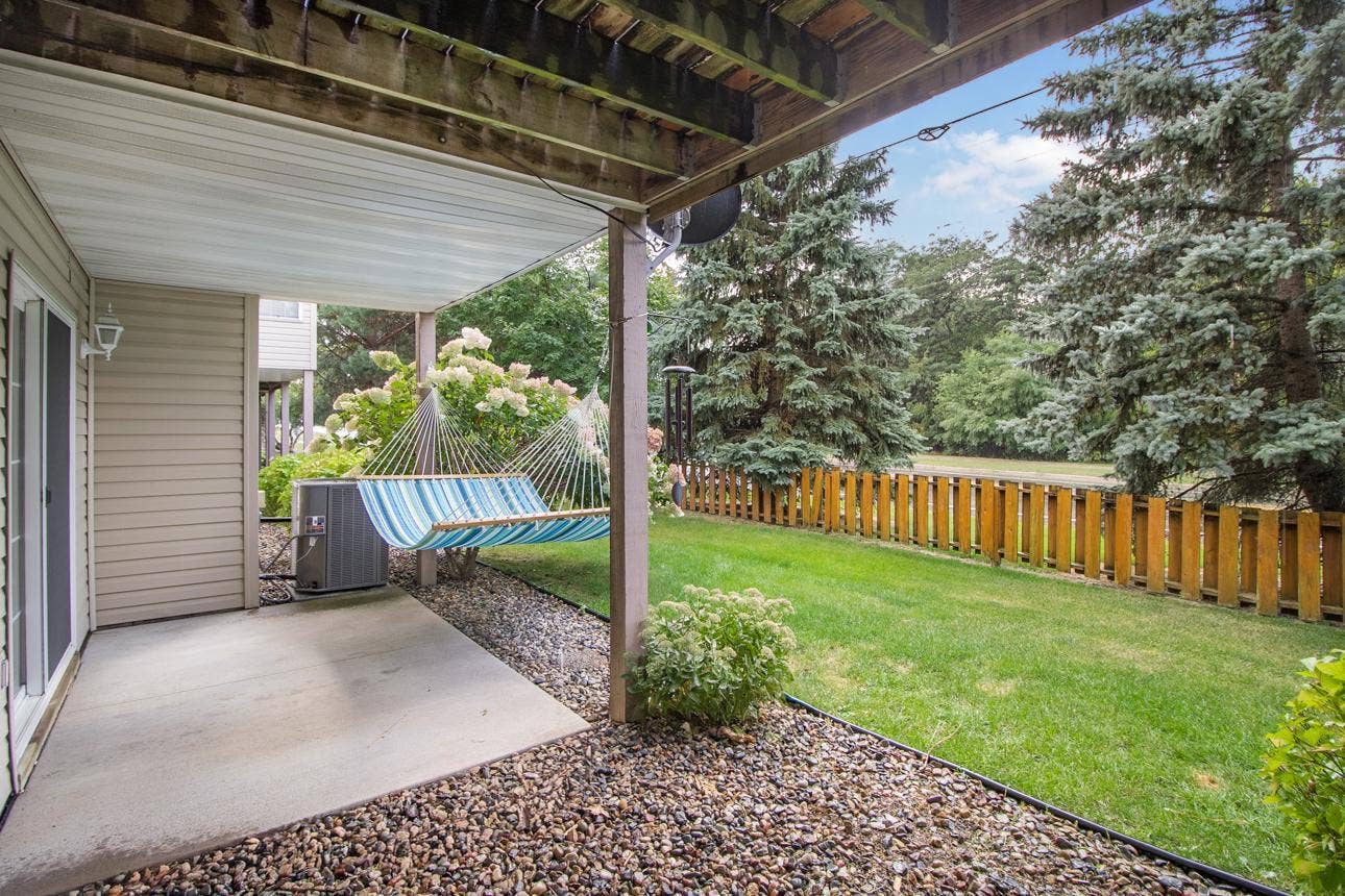 1105 Iris Drive, White Bear Lake, MN 55127 1105 Iris Drive, White Bear Lake, MN 55127