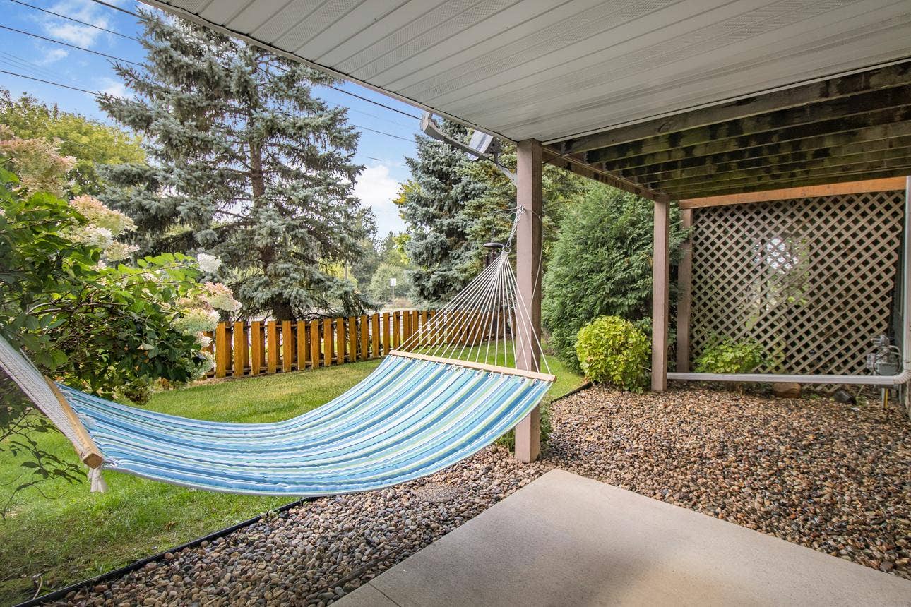 1105 Iris Drive, White Bear Lake, MN 55127 1105 Iris Drive, White Bear Lake, MN 55127