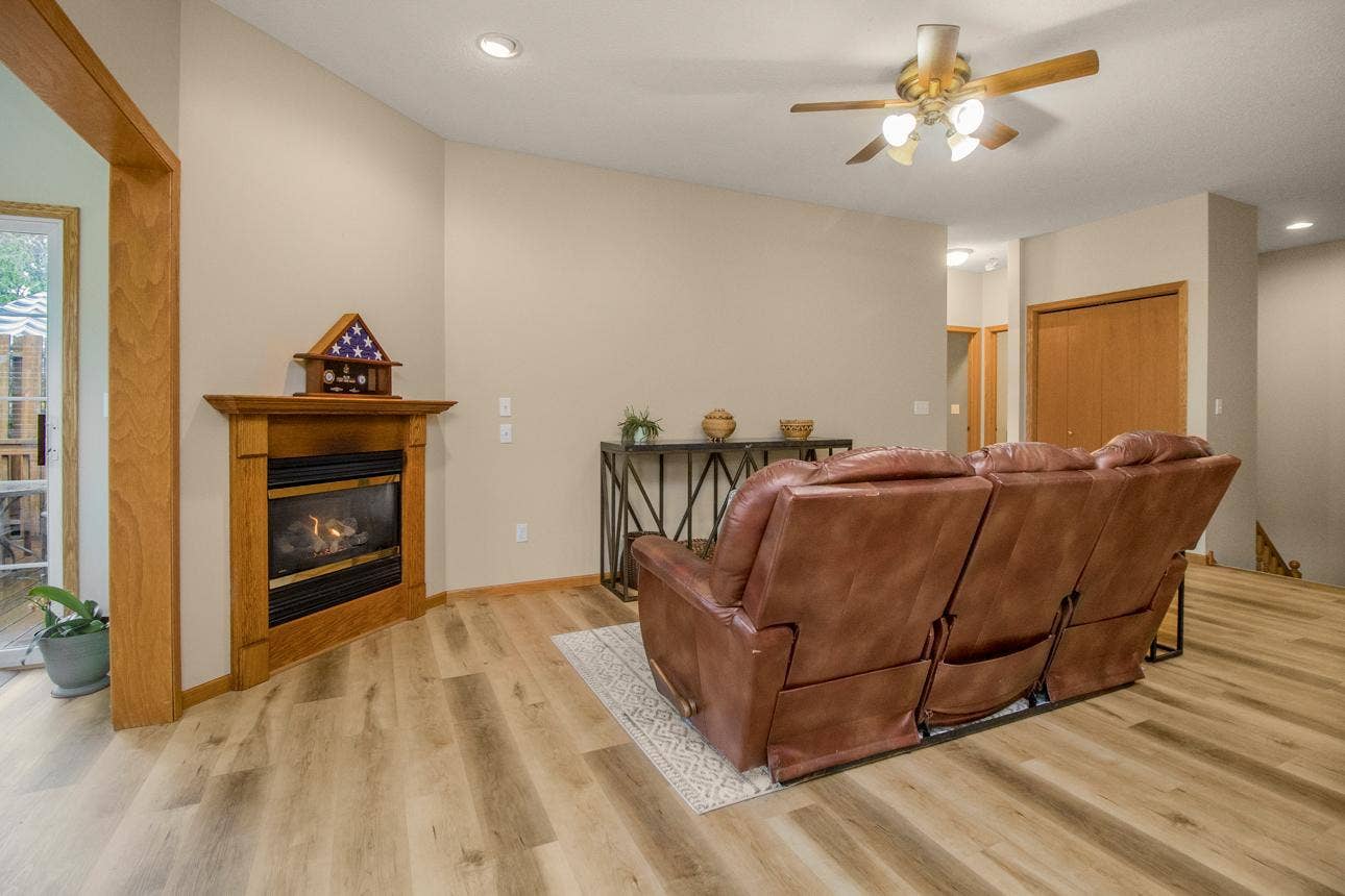1105 Iris Drive, White Bear Lake, MN 55127 1105 Iris Drive, White Bear Lake, MN 55127