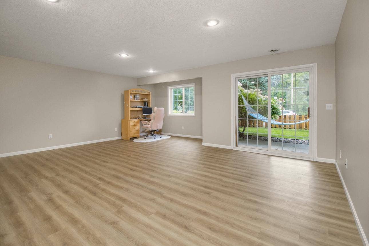 1105 Iris Drive, White Bear Lake, MN 55127 1105 Iris Drive, White Bear Lake, MN 55127