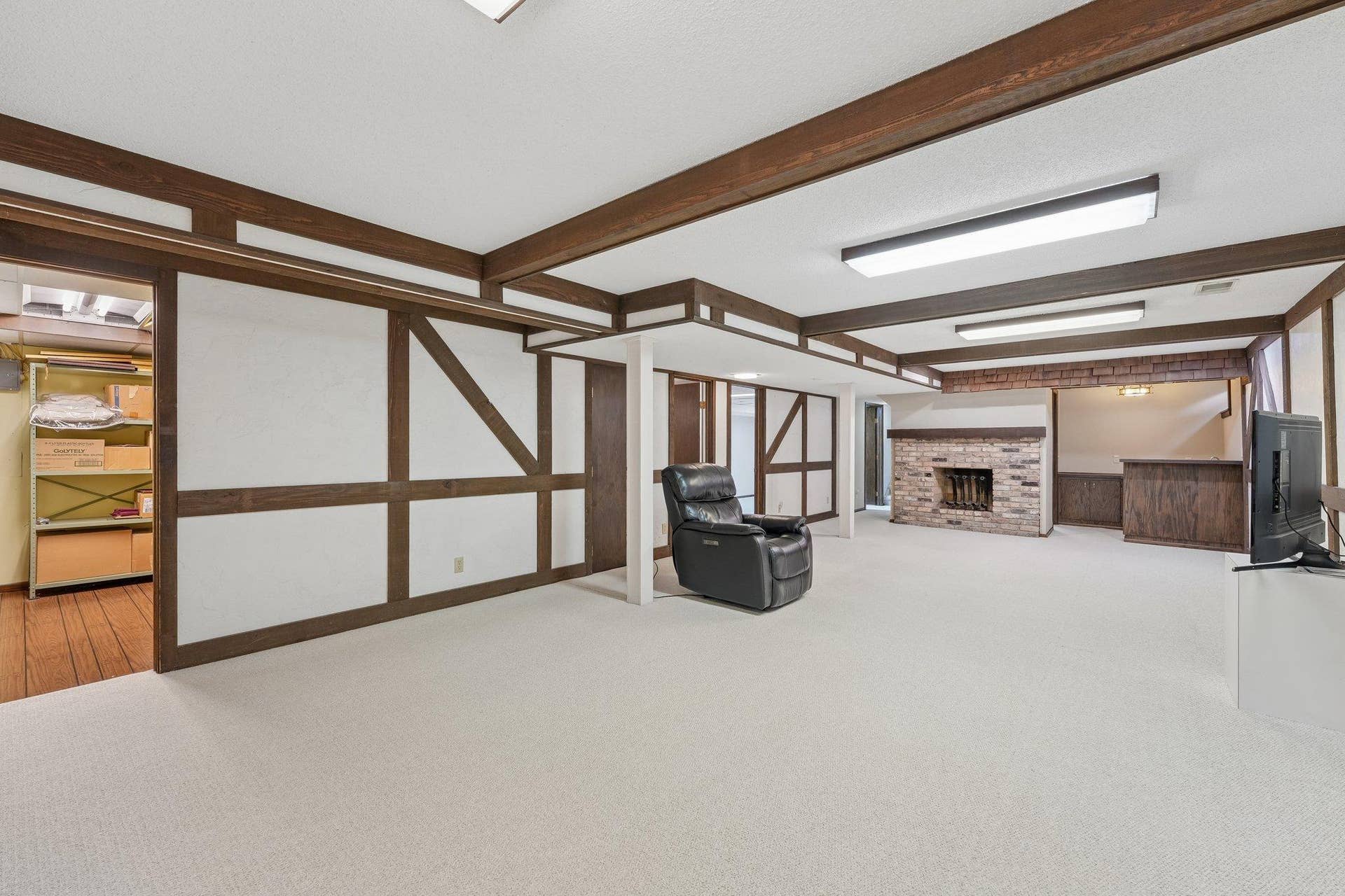 9632 Oxborough Road, Bloomington, MN 55437