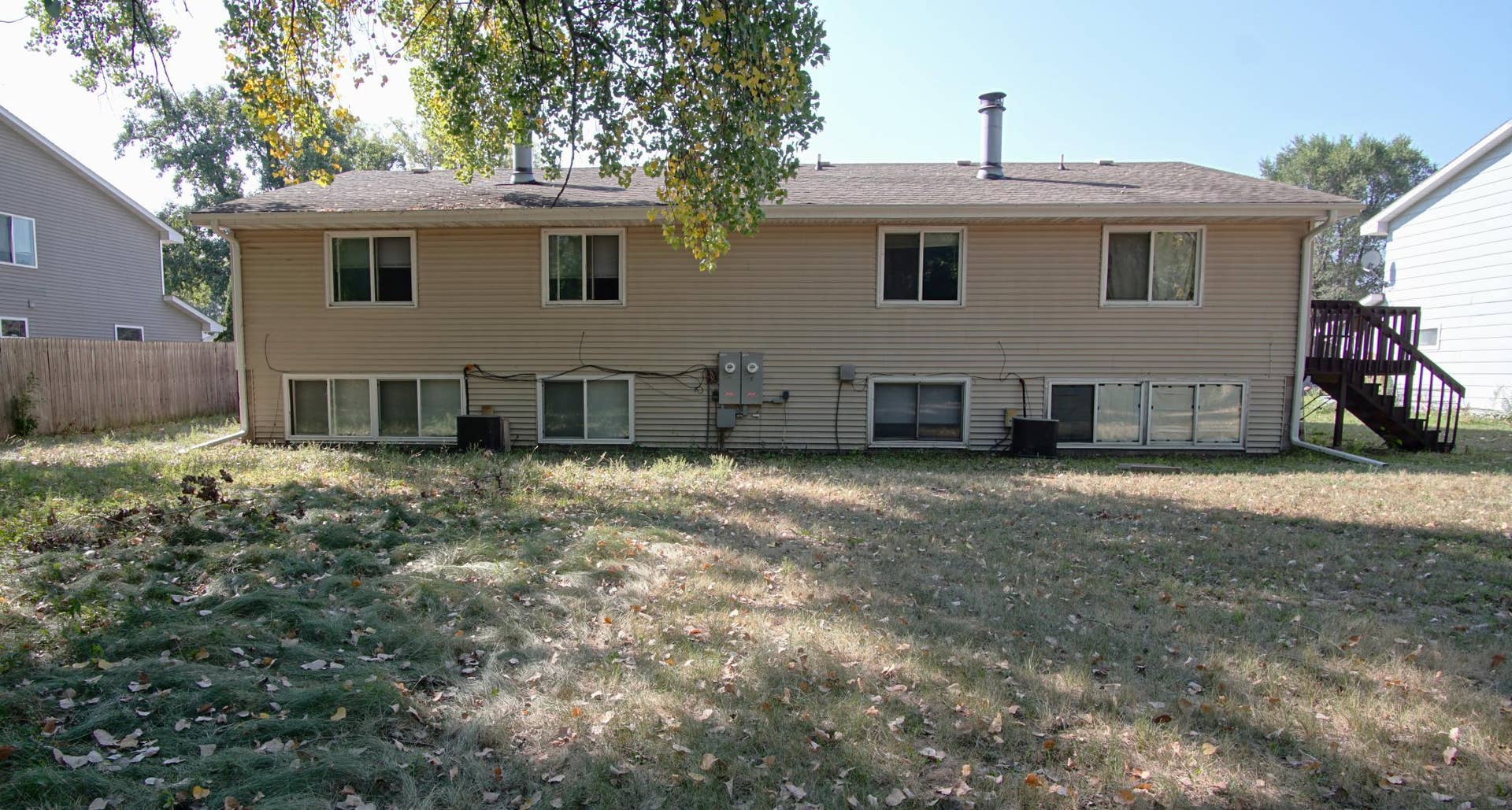3308 84th Avenue N, Brooklyn Park, MN 55443