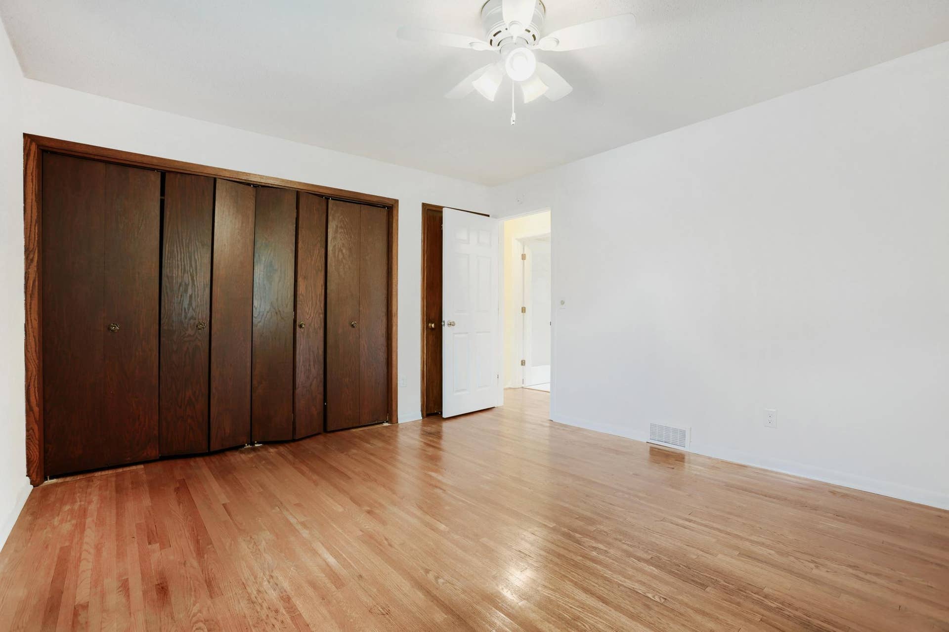 1301 Buchanan Place NE, Columbia Heights, MN 55421 1301 Buchanan Place NE - Print Quality - 026 - 21 Bedroom.jpg
