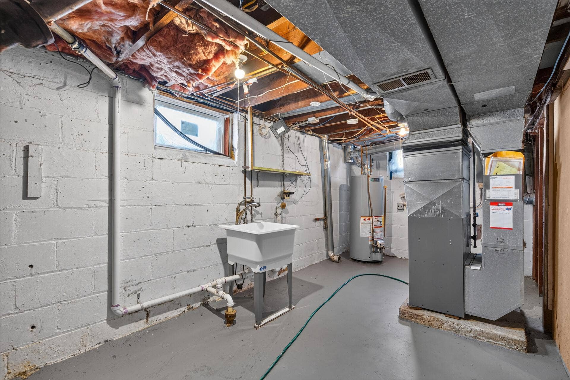 4242 Thomas Avenue N, 79, Minneapolis, MN 55412 Utility room