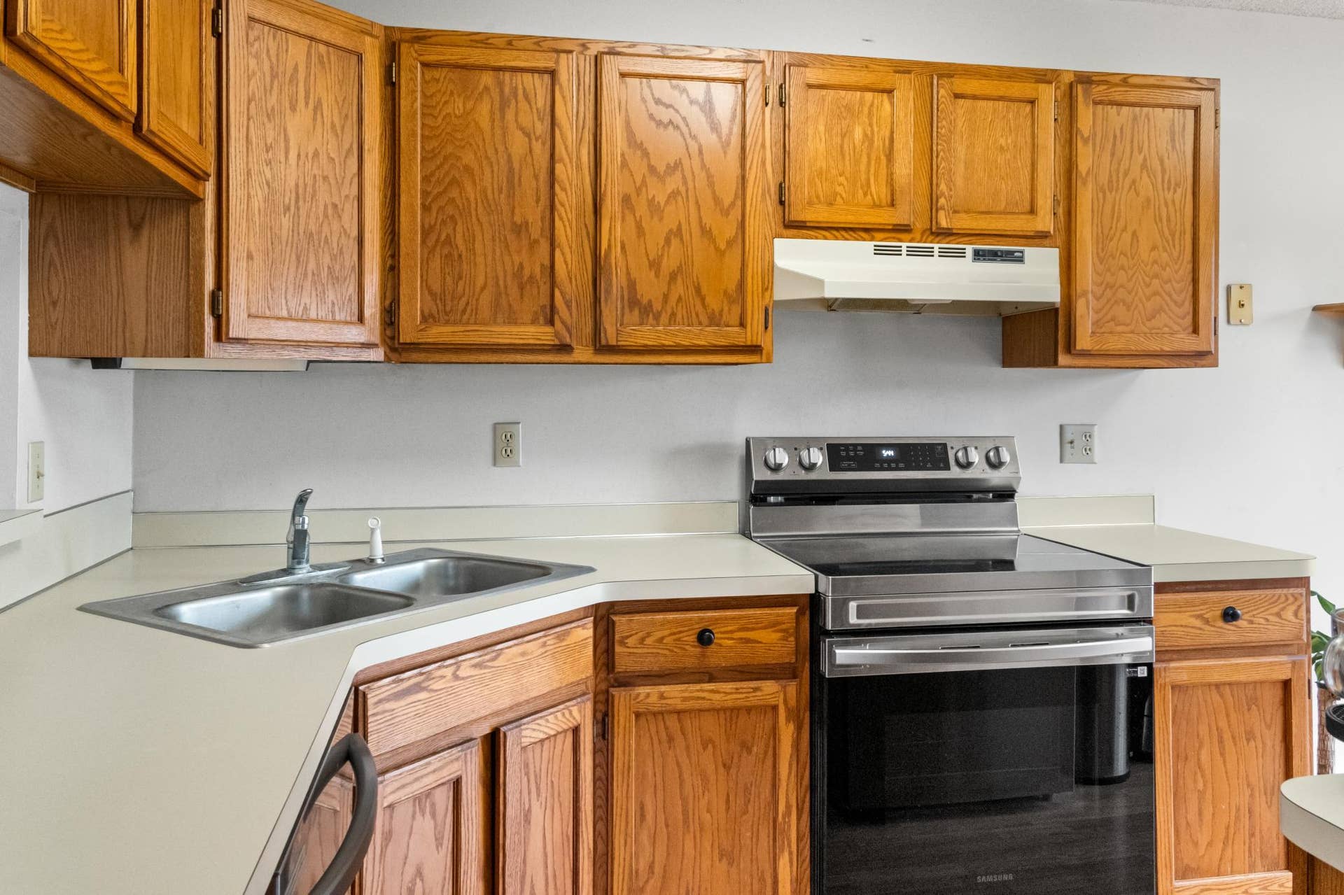 7486 Vinewood Court, Maple Grove, MN 55311 DSC03948.jpg