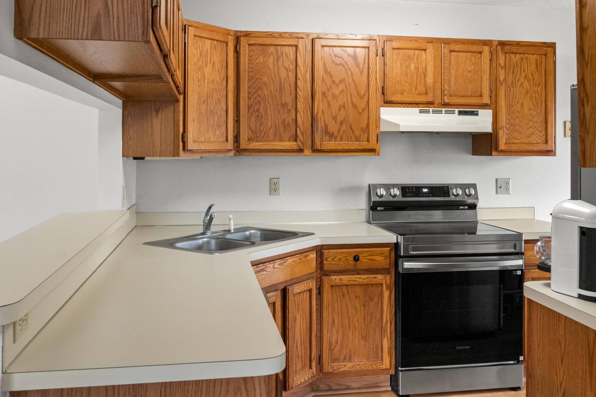 7486 Vinewood Court, Maple Grove, MN 55311 DSC03933.jpg