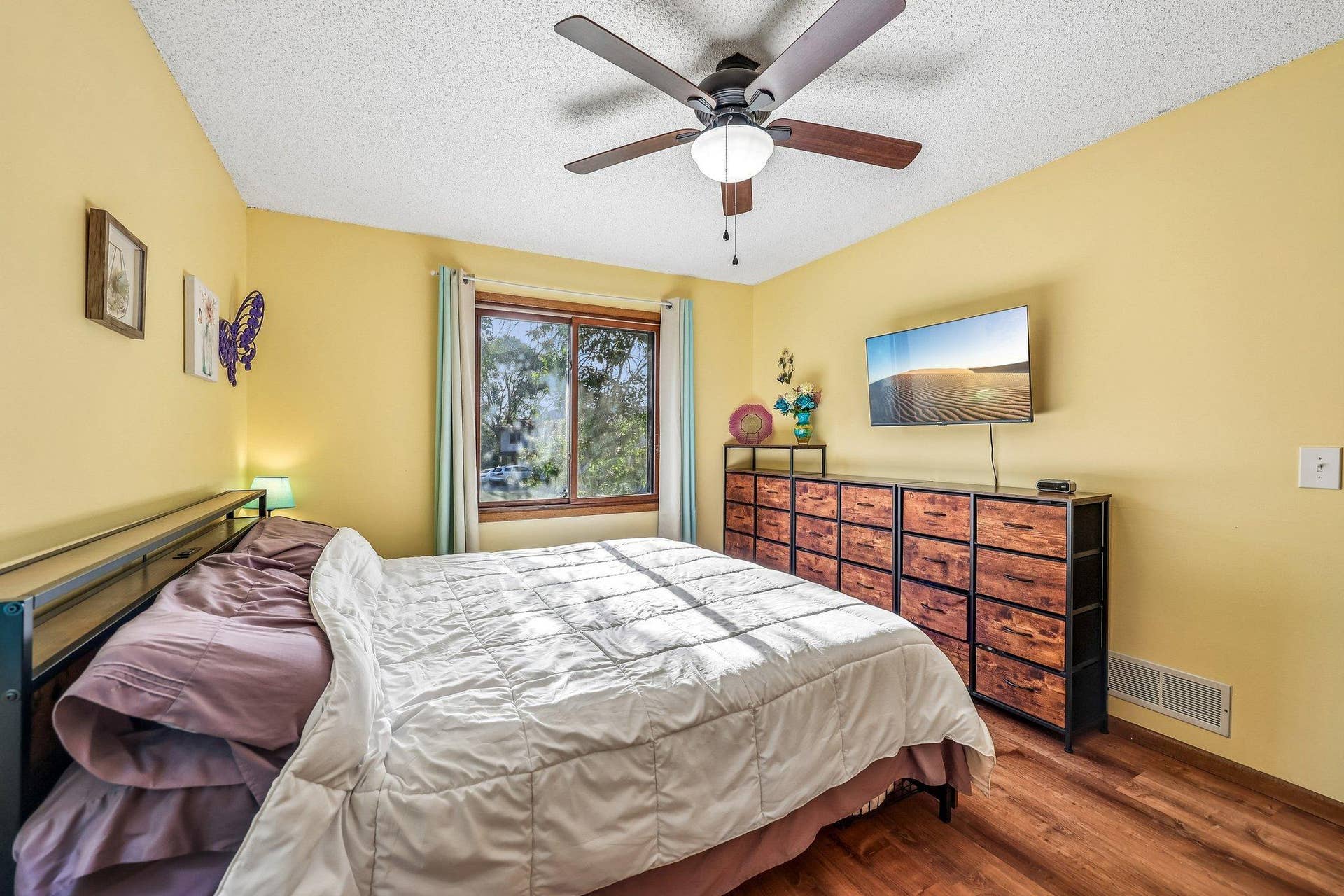 8840 N Maplebrook Court, Brooklyn Park, MN 55445 20-web-or-mls-Maplebrook Ct-S2608-018.jpg