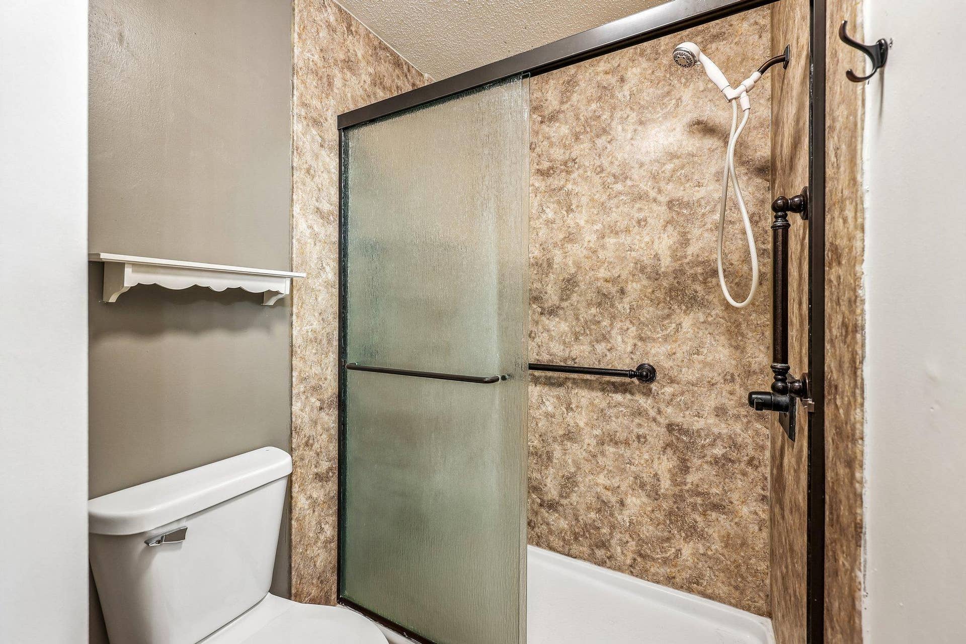 8840 N Maplebrook Court, Brooklyn Park, MN 55445 23-web-or-mls-Maplebrook Ct-S2608-021.jpg
