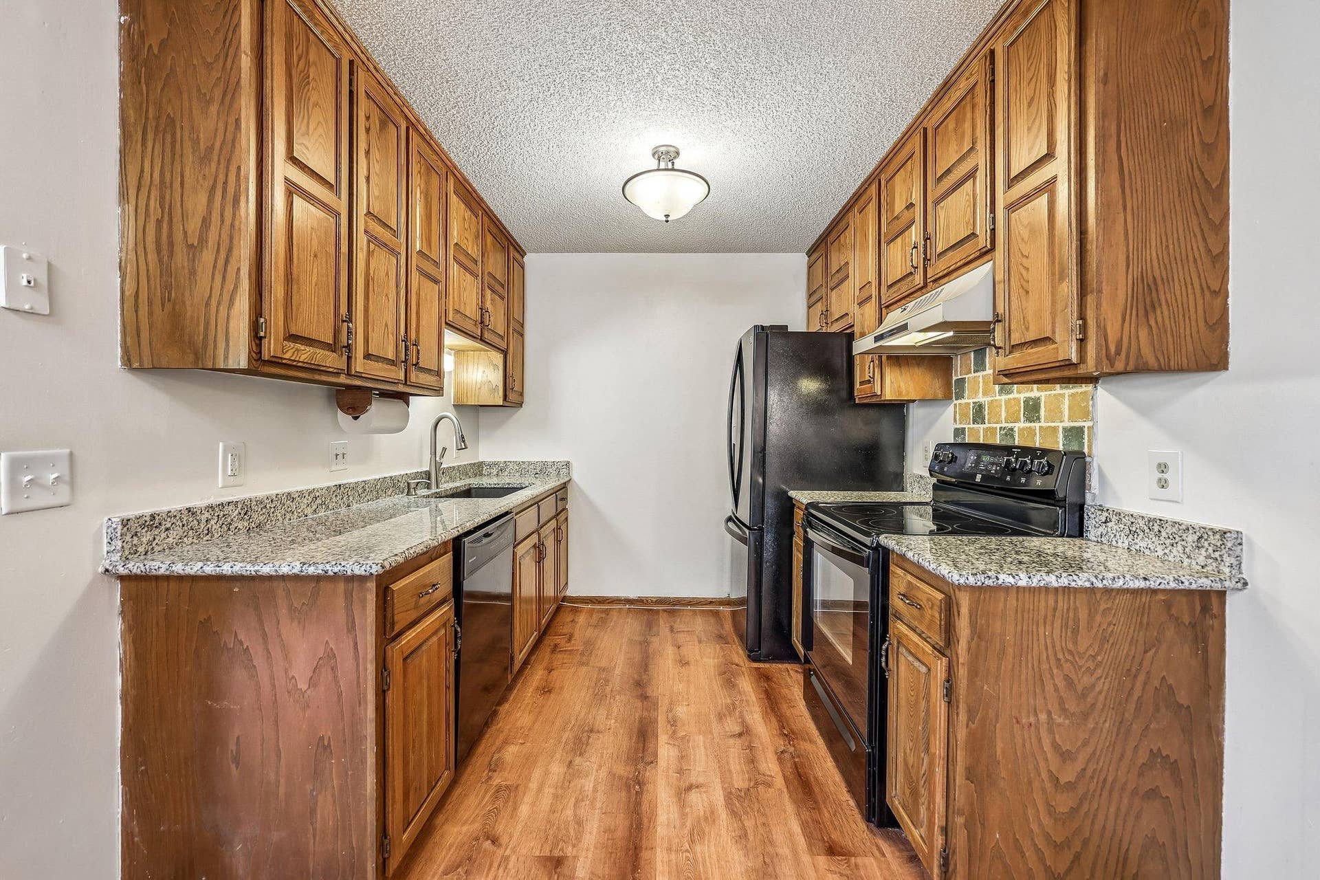 8840 N Maplebrook Court, Brooklyn Park, MN 55445 16-web-or-mls-Maplebrook Ct-S2608-014.jpg