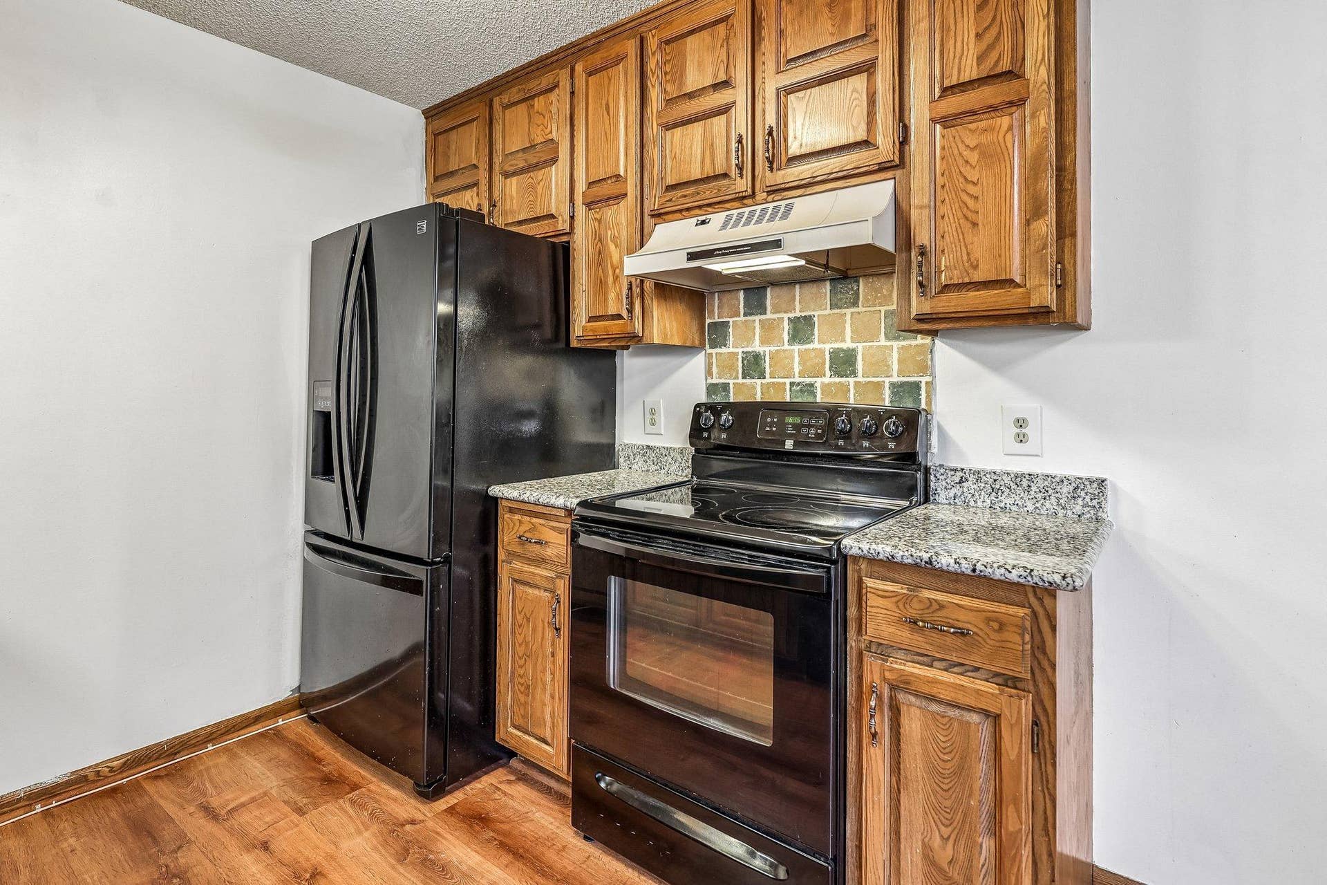 8840 N Maplebrook Court, Brooklyn Park, MN 55445 18-web-or-mls-Maplebrook Ct-S2608-016.jpg