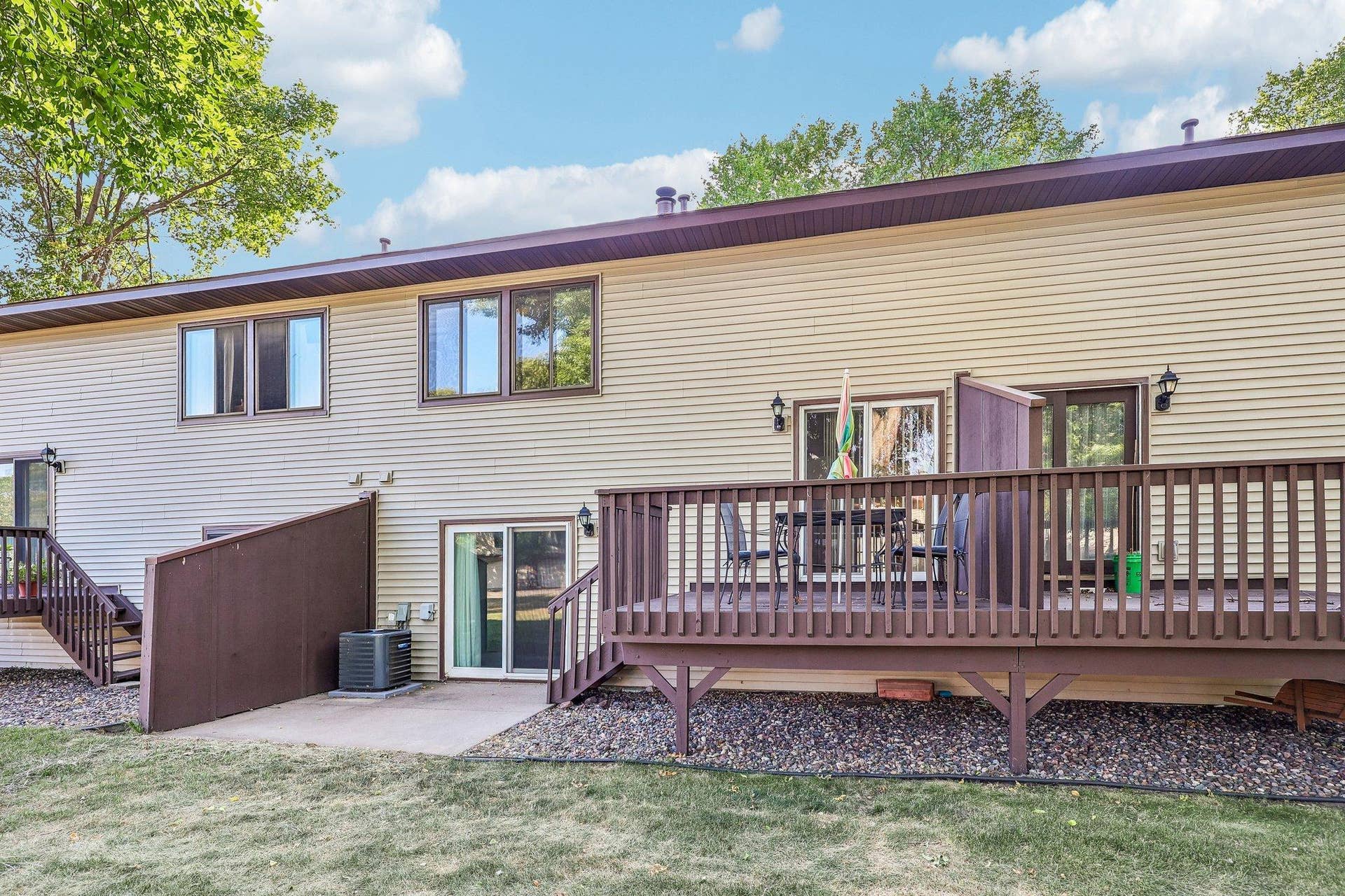 8840 N Maplebrook Court, Brooklyn Park, MN 55445 37-web-or-mls-Maplebrook Ct-S2608-035.jpg
