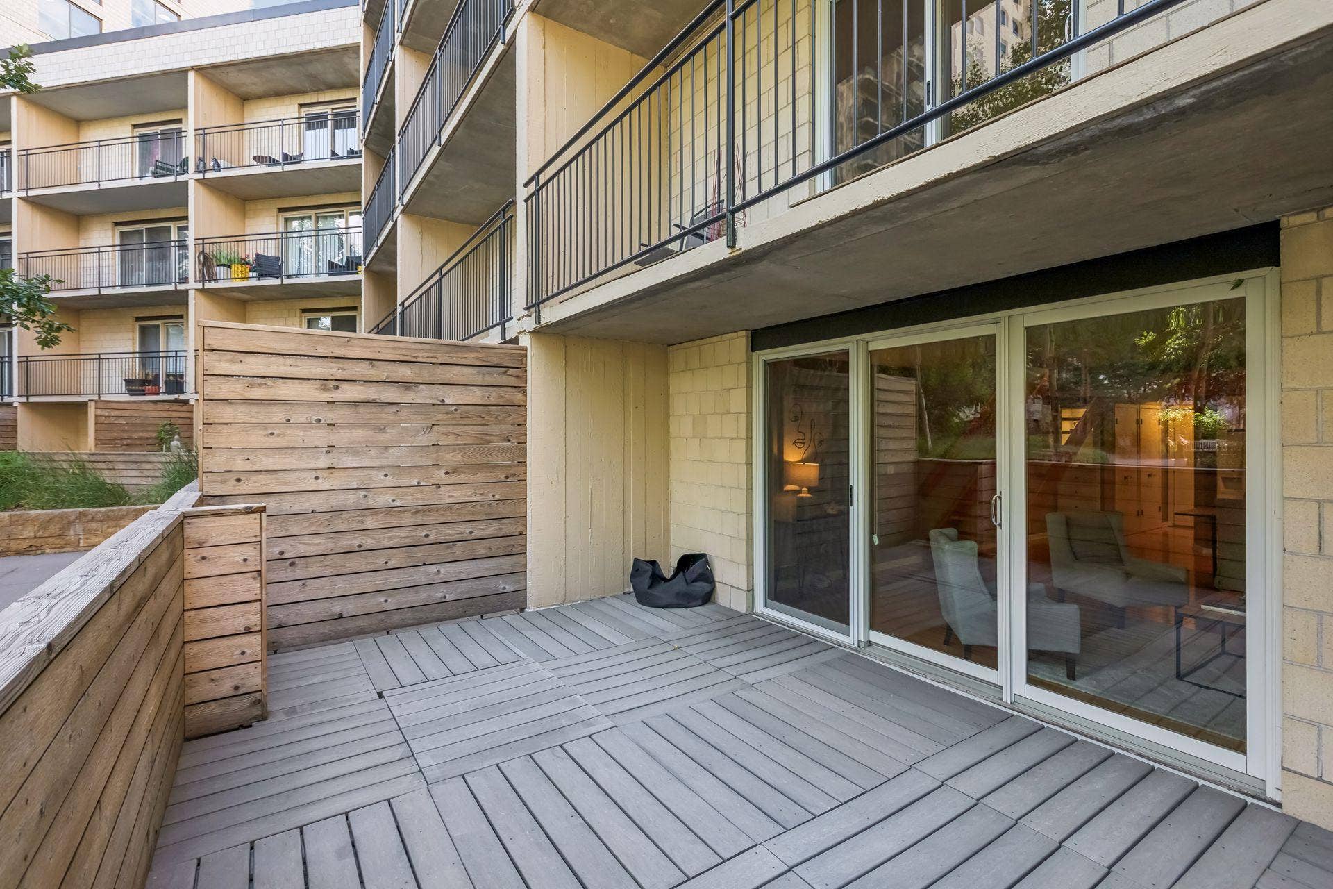 1200 Nicollet Mall, #221, 45, Minneapolis, MN 55403 main floor patio