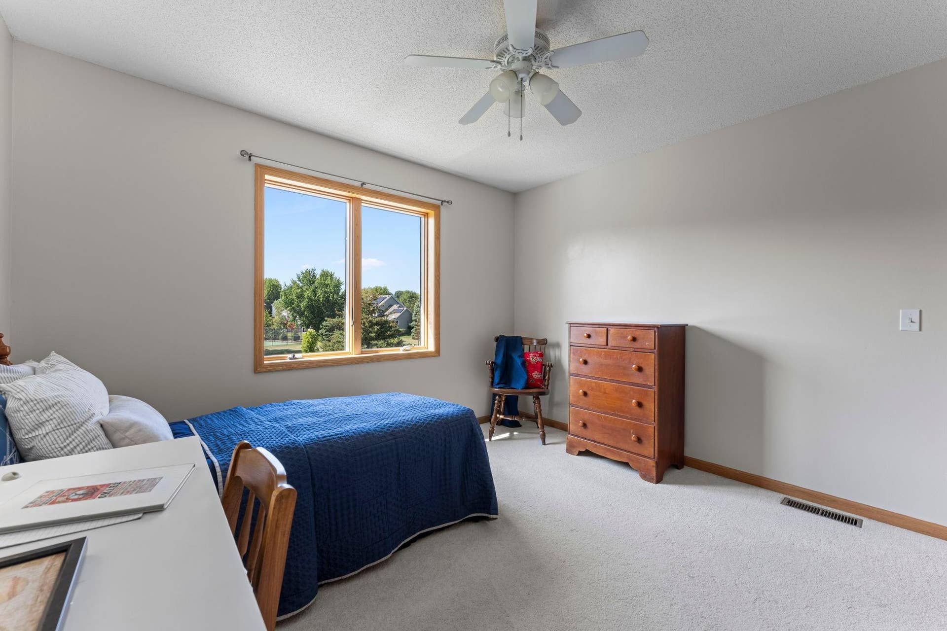 3685 Commonwealth Road, Woodbury, MN 55125