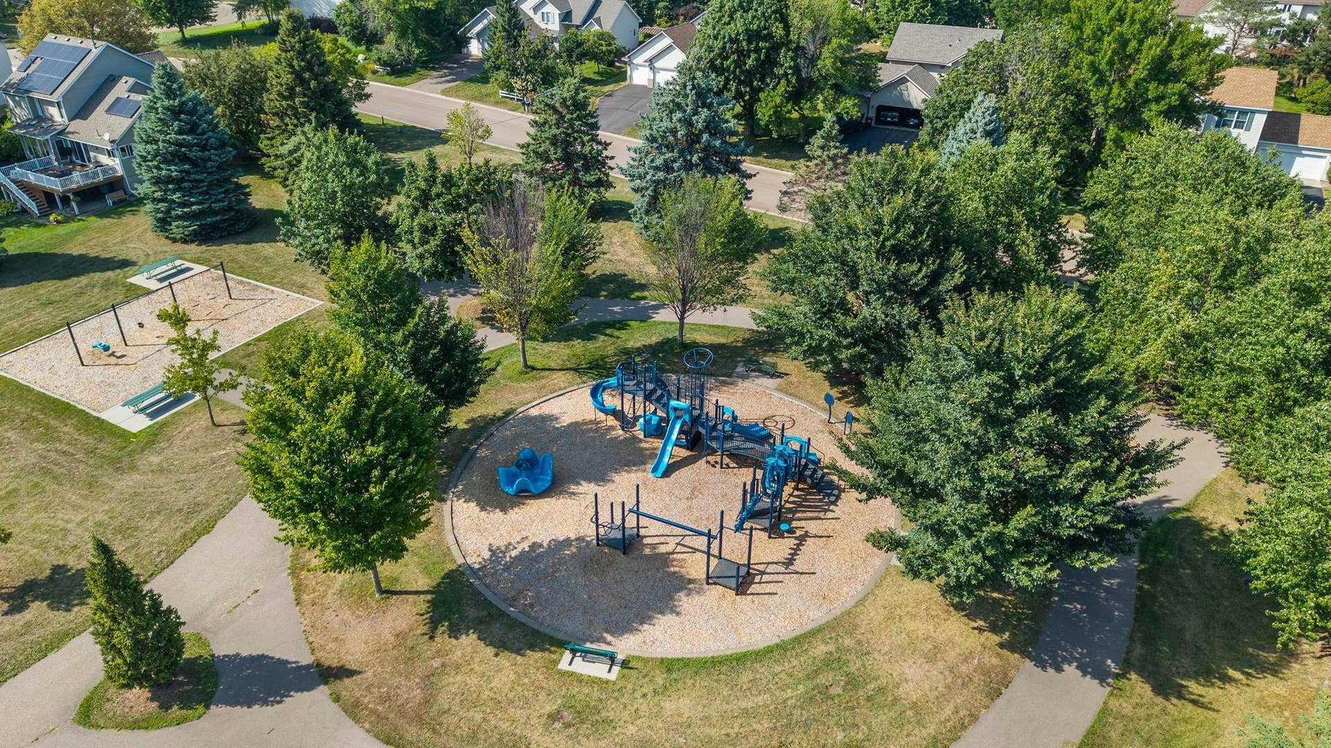 3685 Commonwealth Road, Woodbury, MN 55125