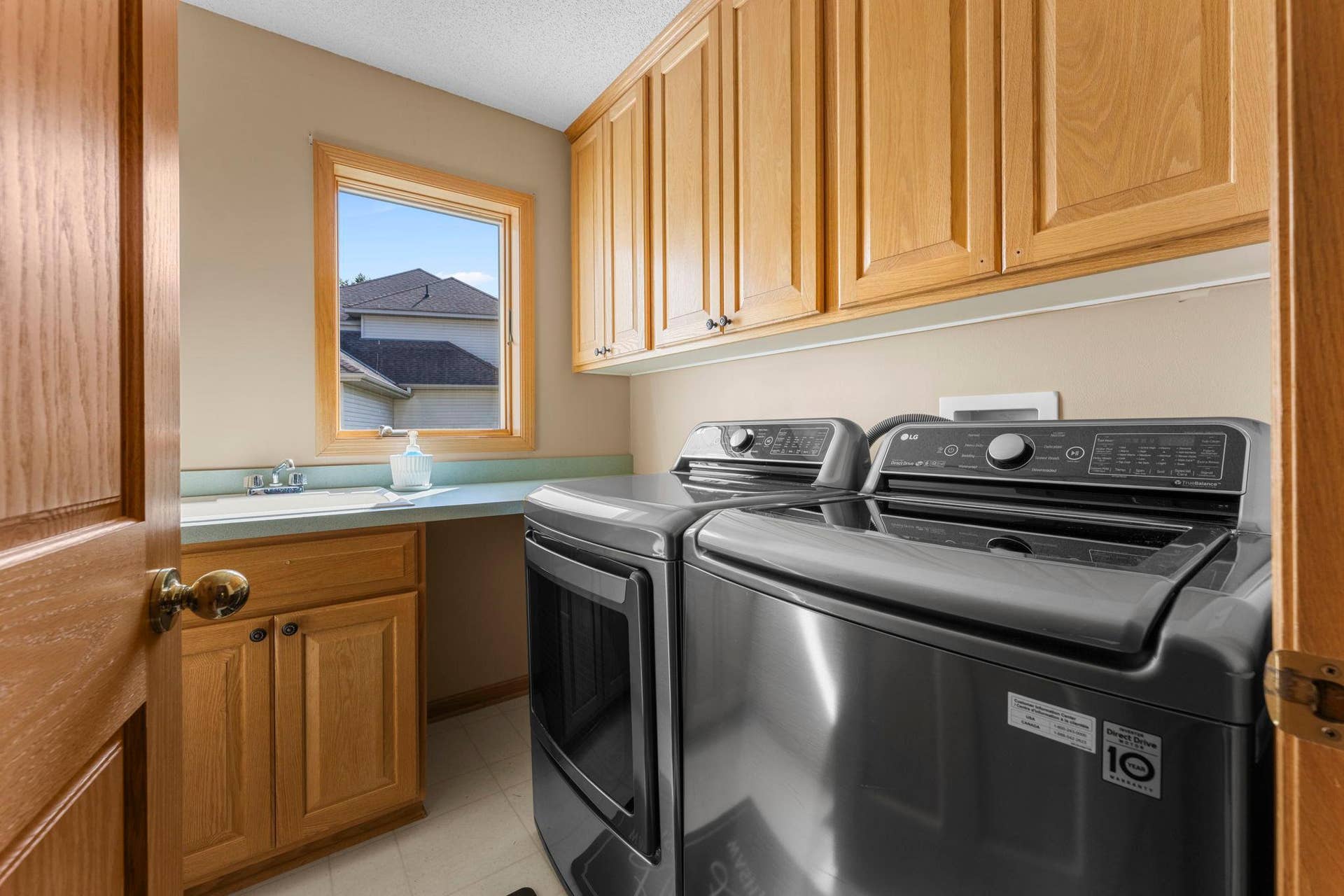 3685 Commonwealth Road, Woodbury, MN 55125