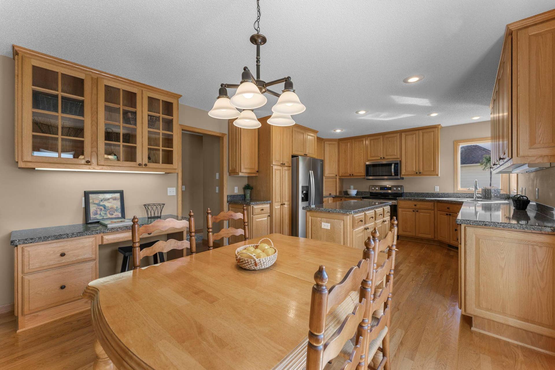 3685 Commonwealth Road, Woodbury, MN 55125