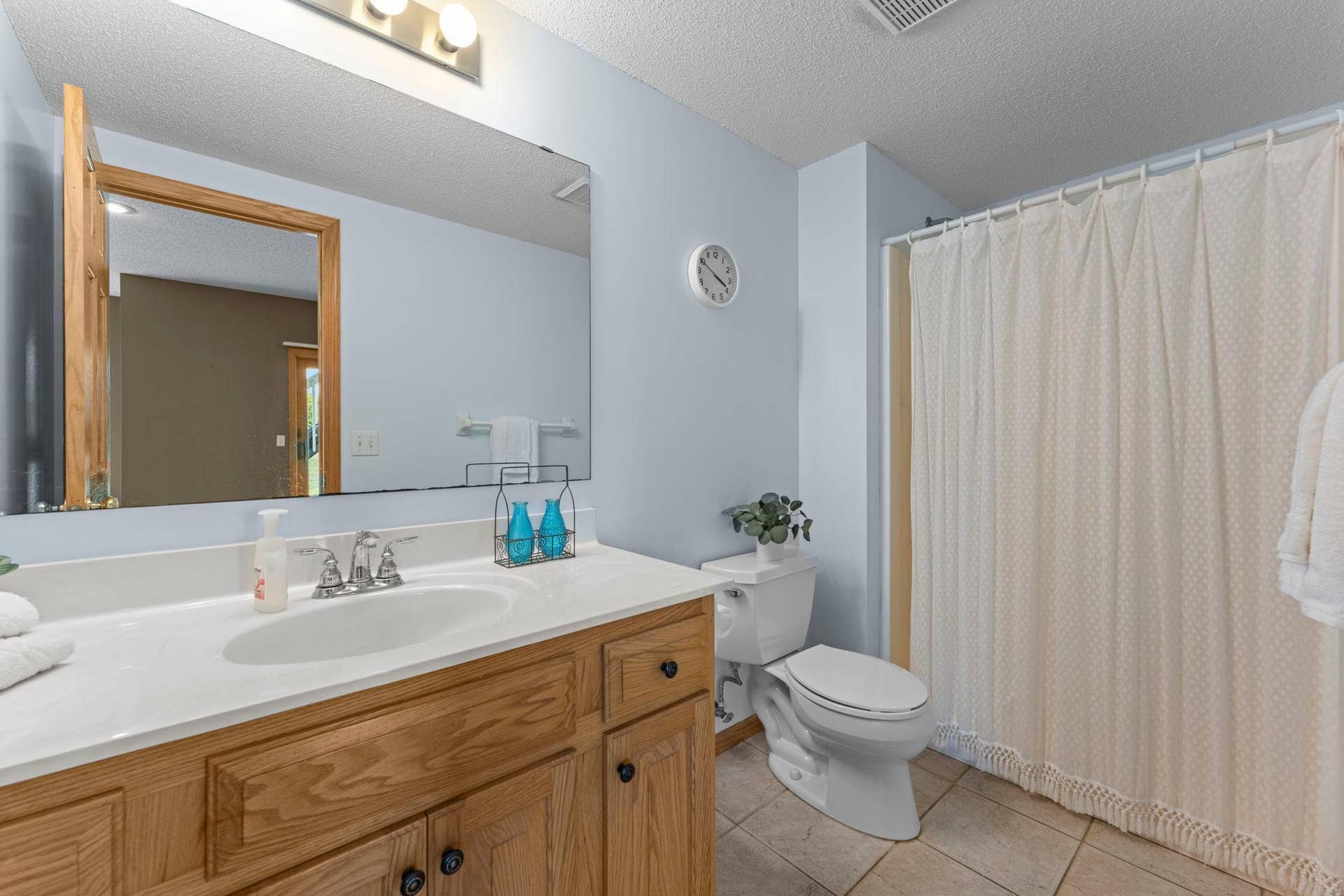 3685 Commonwealth Road, Woodbury, MN 55125