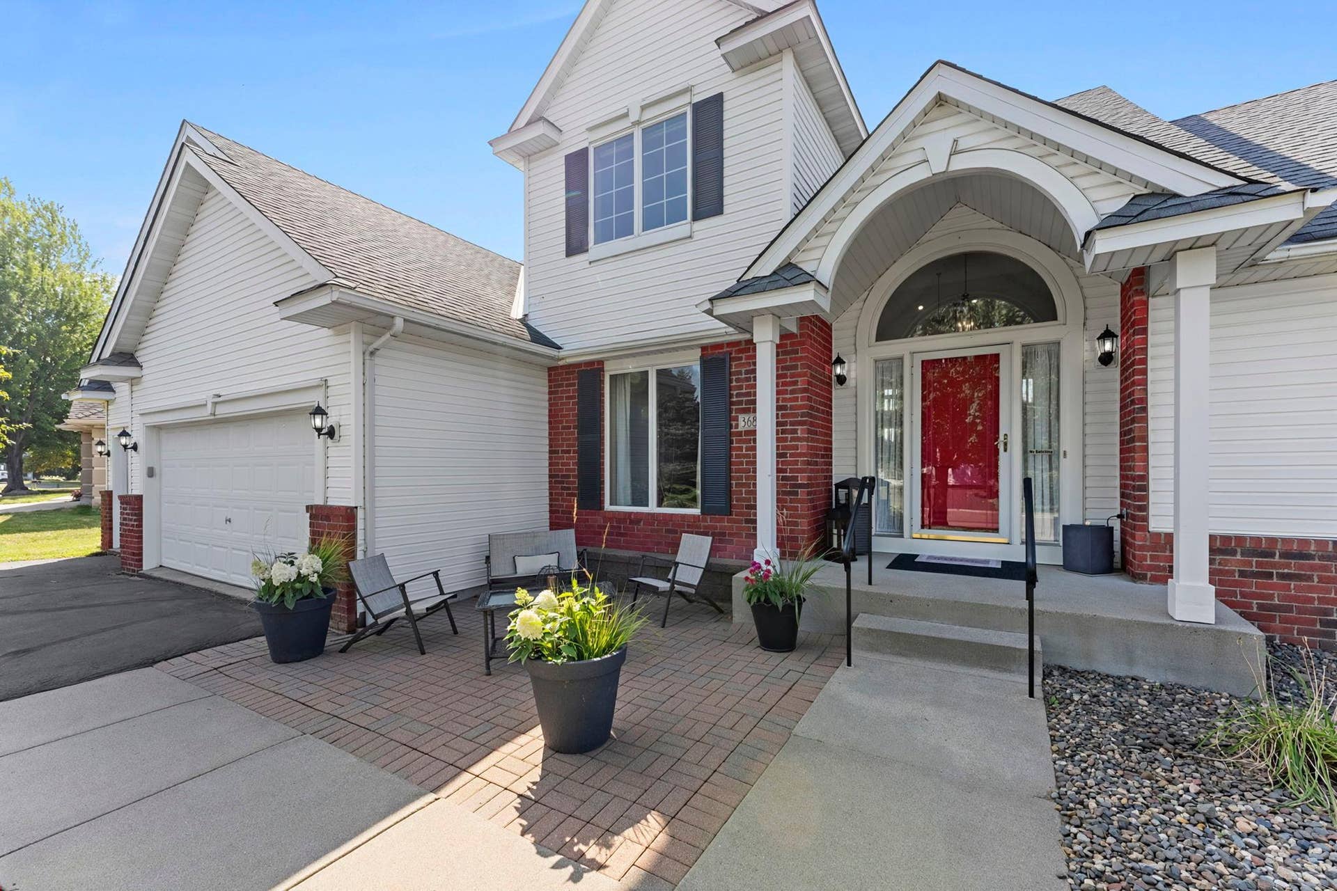 3685 Commonwealth Road, Woodbury, MN 55125