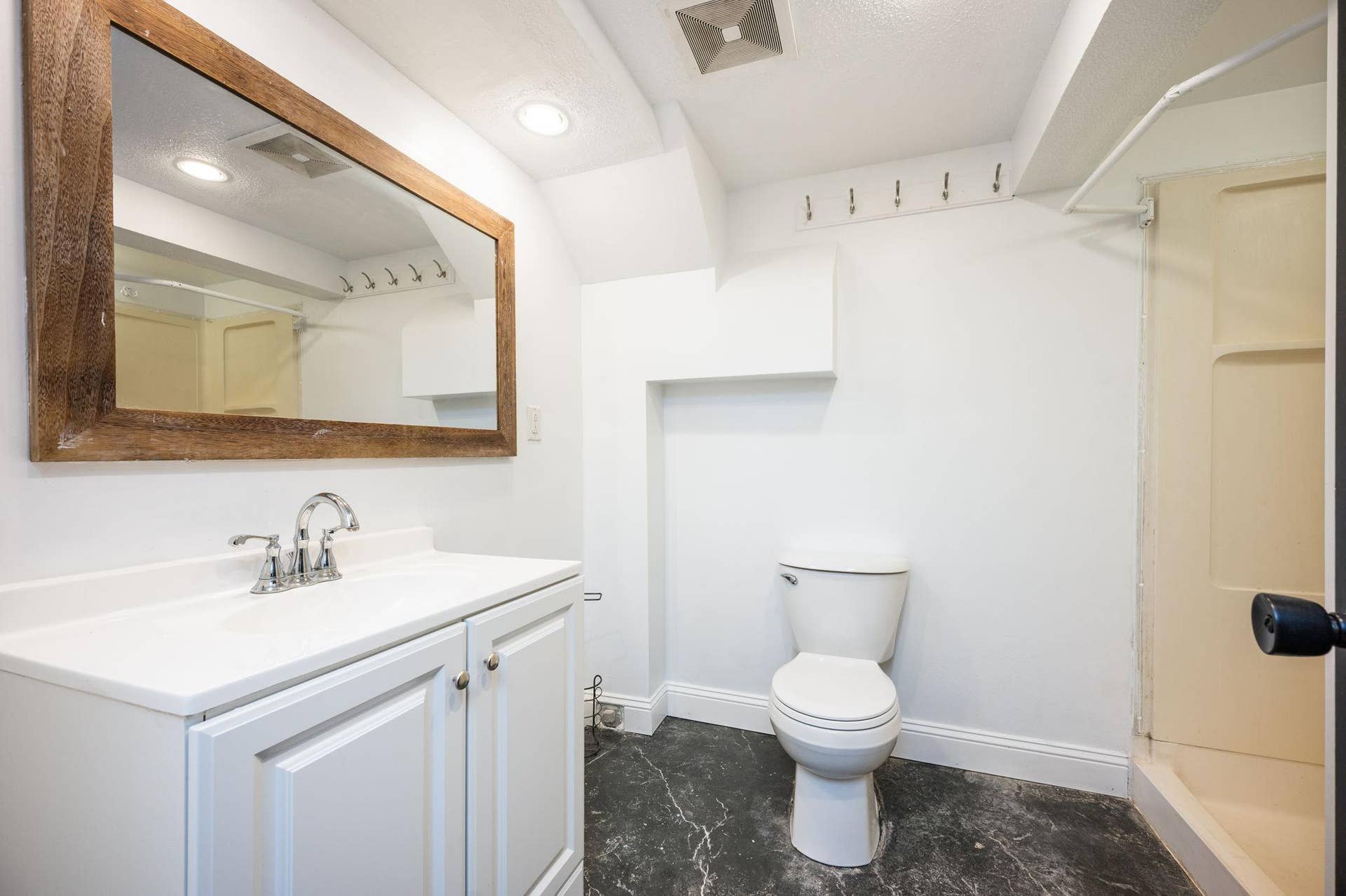 30452 390th Street, Le Sueur, MN 56058 30452 390th St Le Sueur MN-37.jpg
