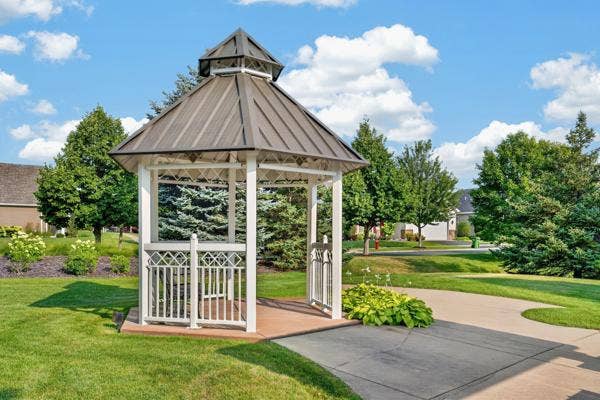 7417 Shadyview Lane N, Maple Grove, MN 55311 Green Space