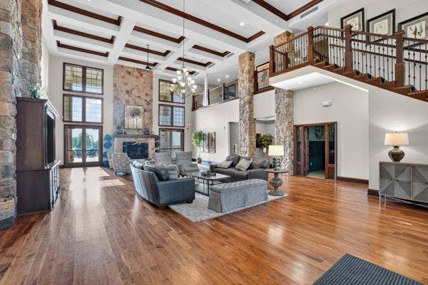 7417 Shadyview Lane N, Maple Grove, MN 55311 Clubhouse Gathering Space