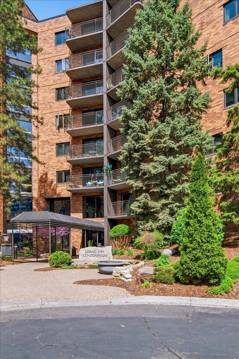 210 W Grant Street, #506, 45, Minneapolis, MN 55403 210 W Grant Street, #506, 45, Minneapolis, MN 55403