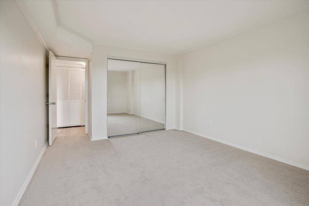 210 W Grant Street, #506, 45, Minneapolis, MN 55403 13-Loring Condos-6.jpg