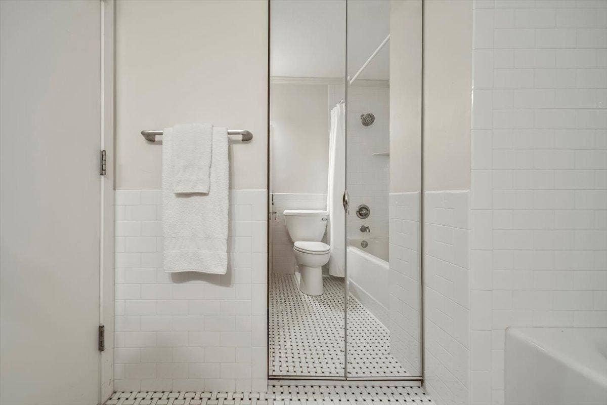 210 W Grant Street, #506, 45, Minneapolis, MN 55403 17-Loring Condos-2.jpg