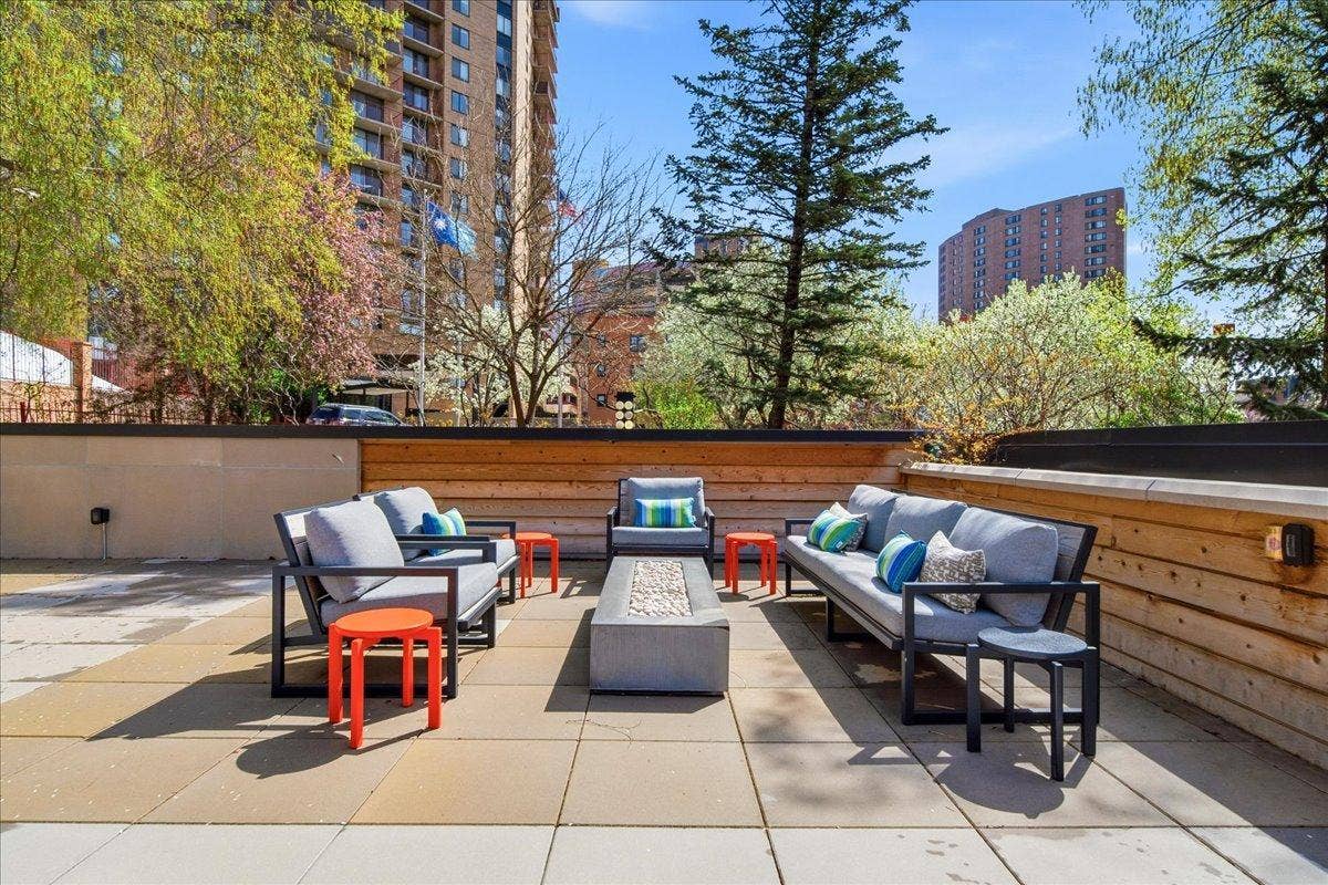 210 W Grant Street, #506, 45, Minneapolis, MN 55403 210 W Grant Street, #506, 45, Minneapolis, MN 55403