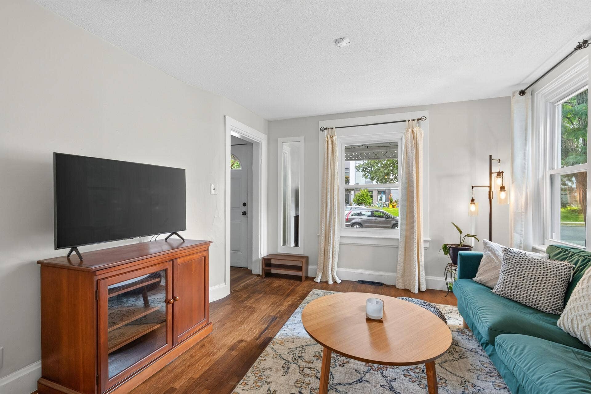 1838 Jackson Street NE, 43, Minneapolis, MN 55418 09_1672_Lenox9_mls.jpg