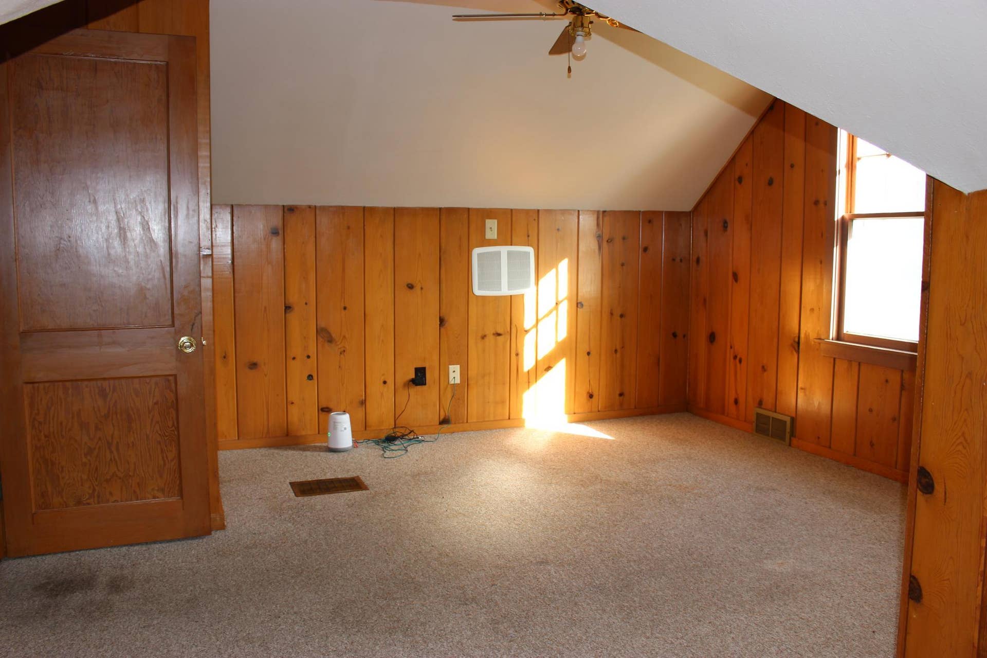 602 12th Street N, Benson, MN 56215 Upper Level Bedroom