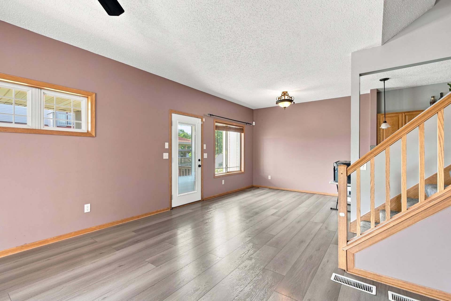 8605 Tessman Circle N, Brooklyn Park, MN 55445 8605 Tessman Circle N, Brooklyn Park, MN 55445
