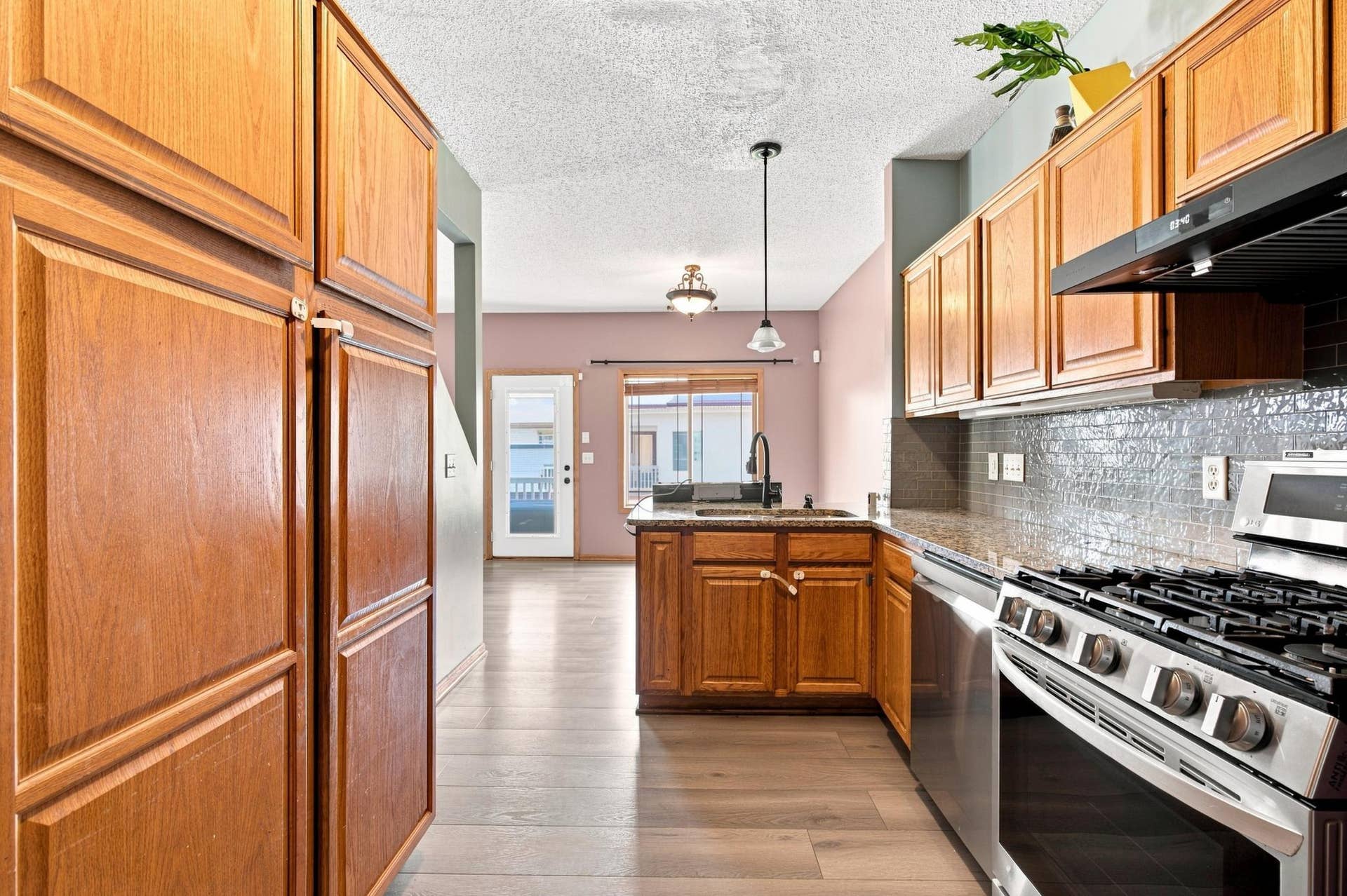 8605 Tessman Circle N, Brooklyn Park, MN 55445 8605 Tessman Circle N, Brooklyn Park, MN 55445