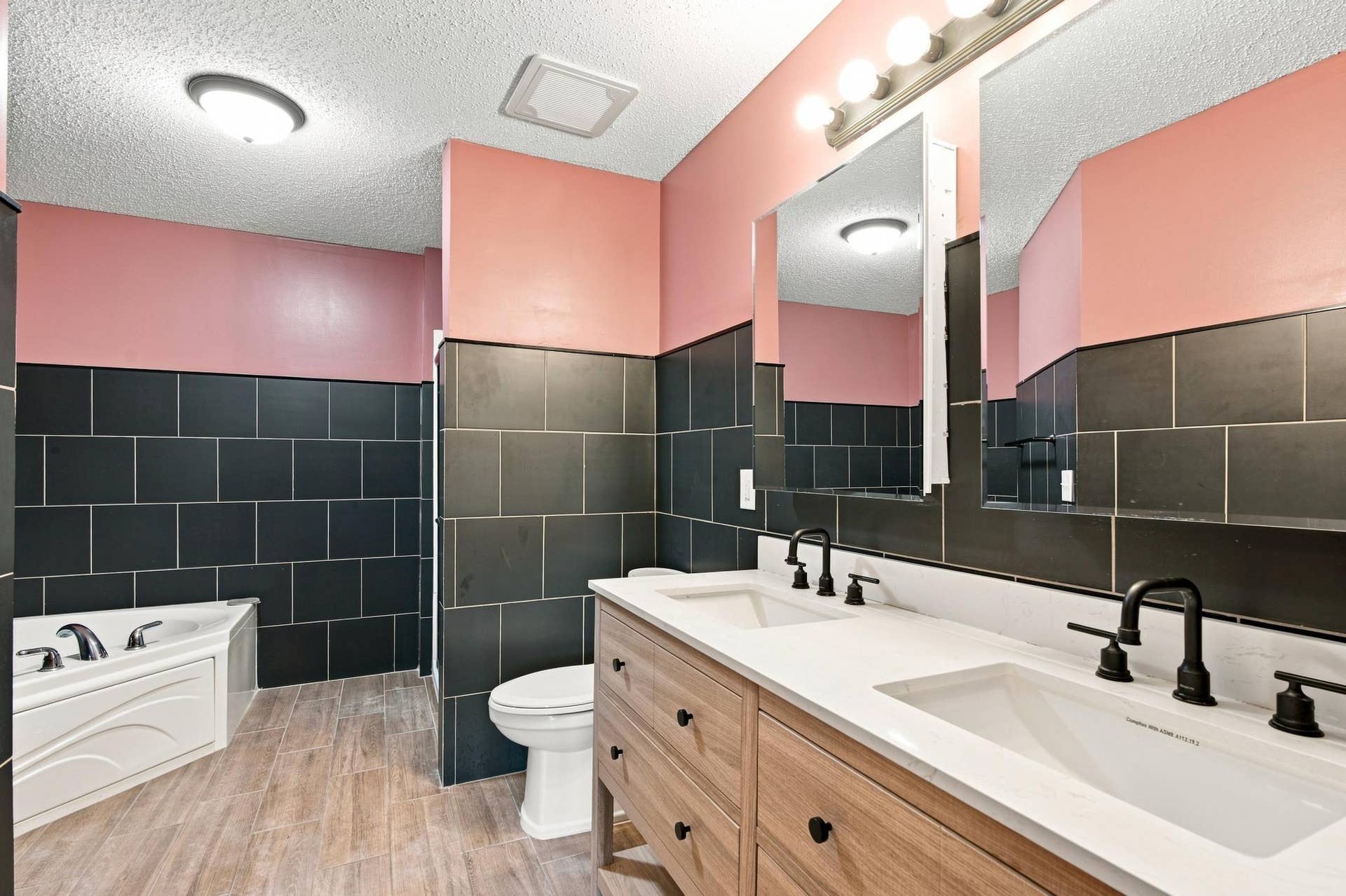 8605 Tessman Circle N, Brooklyn Park, MN 55445 8605 Tessman Circle N, Brooklyn Park, MN 55445