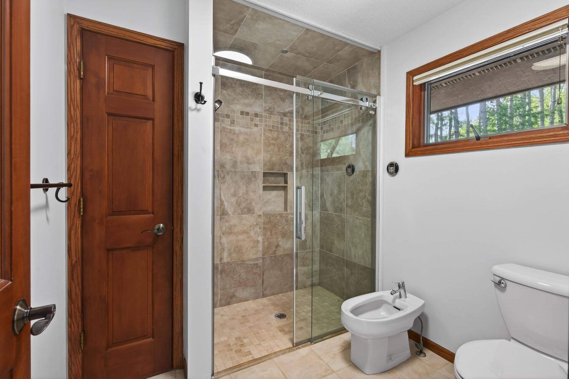 3805 Neal Avenue S, Afton, MN 55001 Steam shower