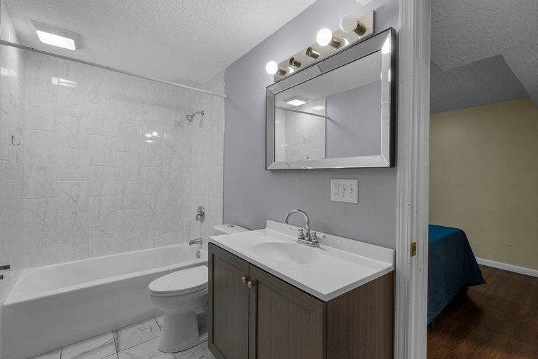 395 Kingston Avenue, Maplewood, MN 55117 029_dsc03299_62.jpg