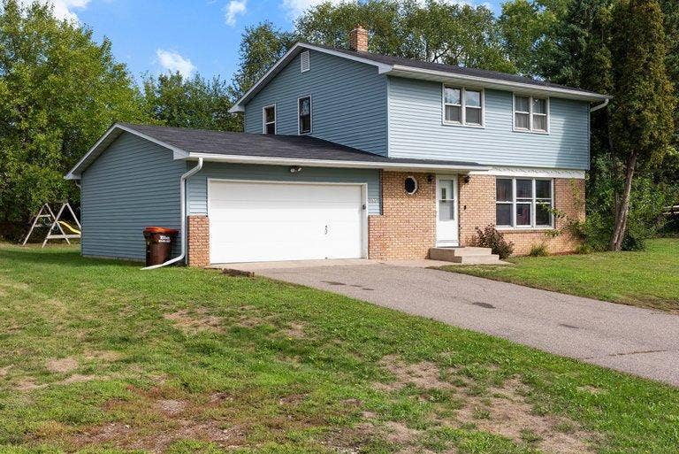 395 Kingston Avenue, Maplewood, MN 55117 003_dsc03151_638.jpg