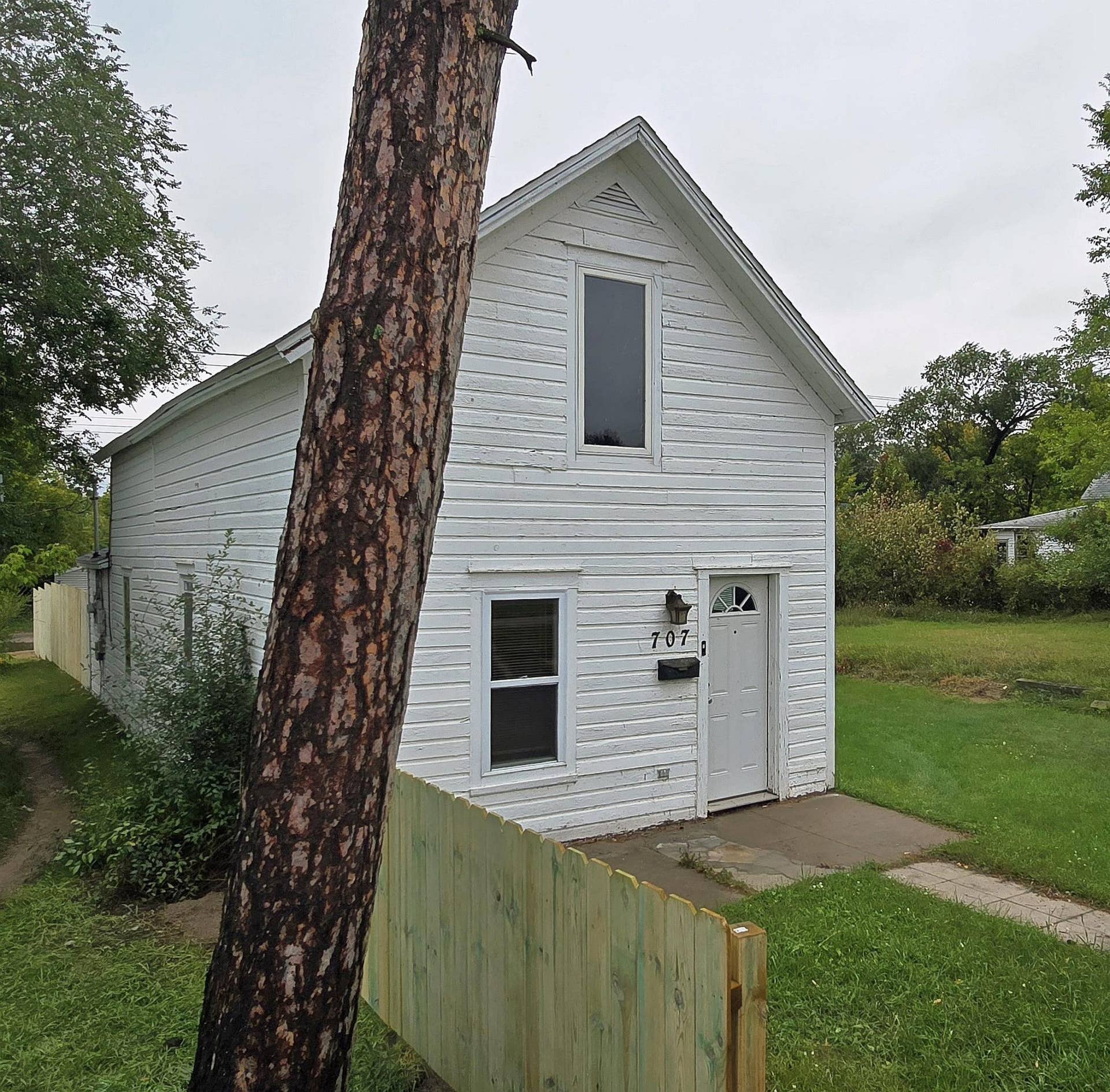 707 Irvine Avenue NW, Bemidji, MN 56601 new fence1.jpg