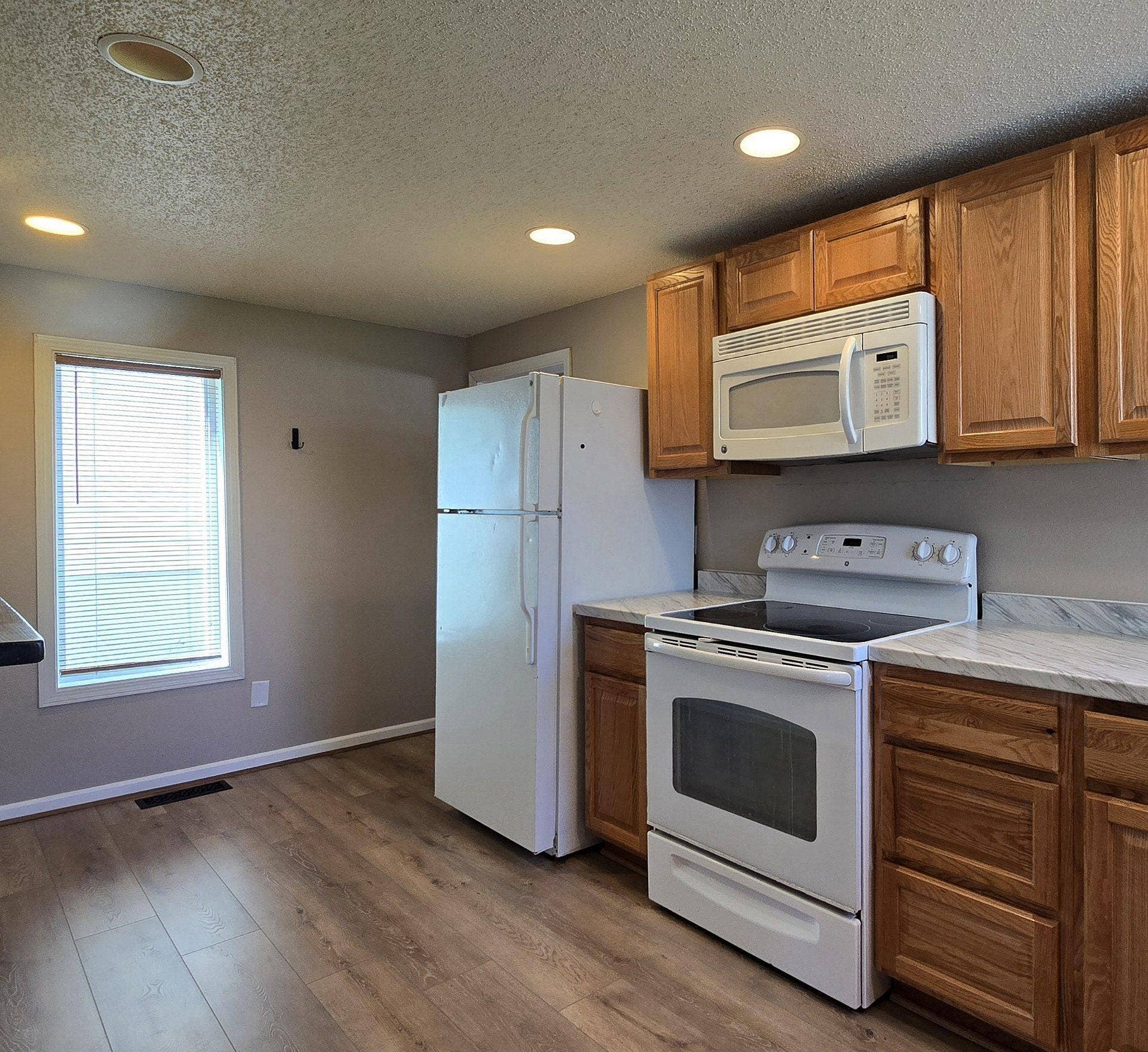 707 Irvine Avenue NW, Bemidji, MN 56601 kitchen1.jpg