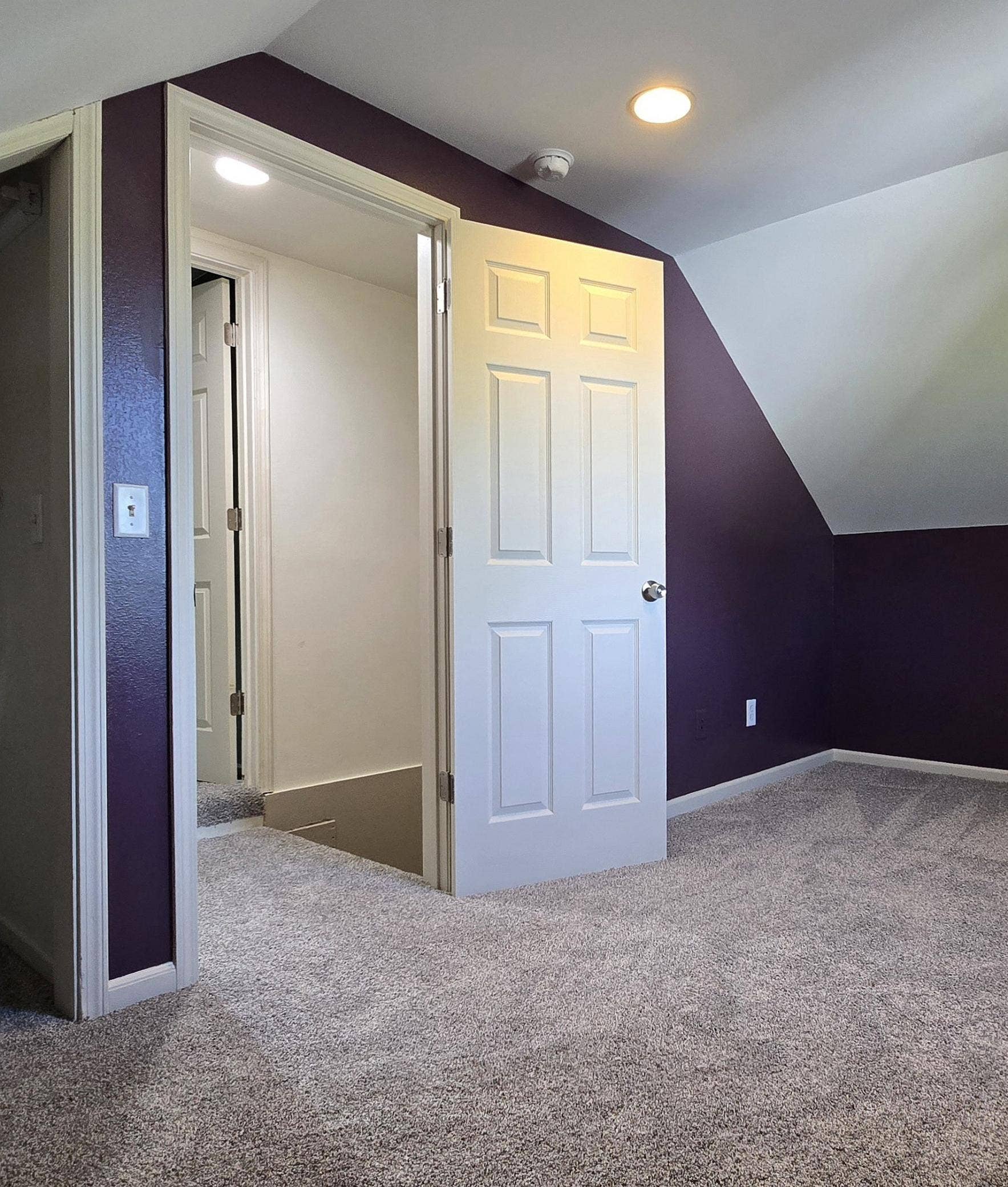 707 Irvine Avenue NW, Bemidji, MN 56601 upperbed1.2.jpg