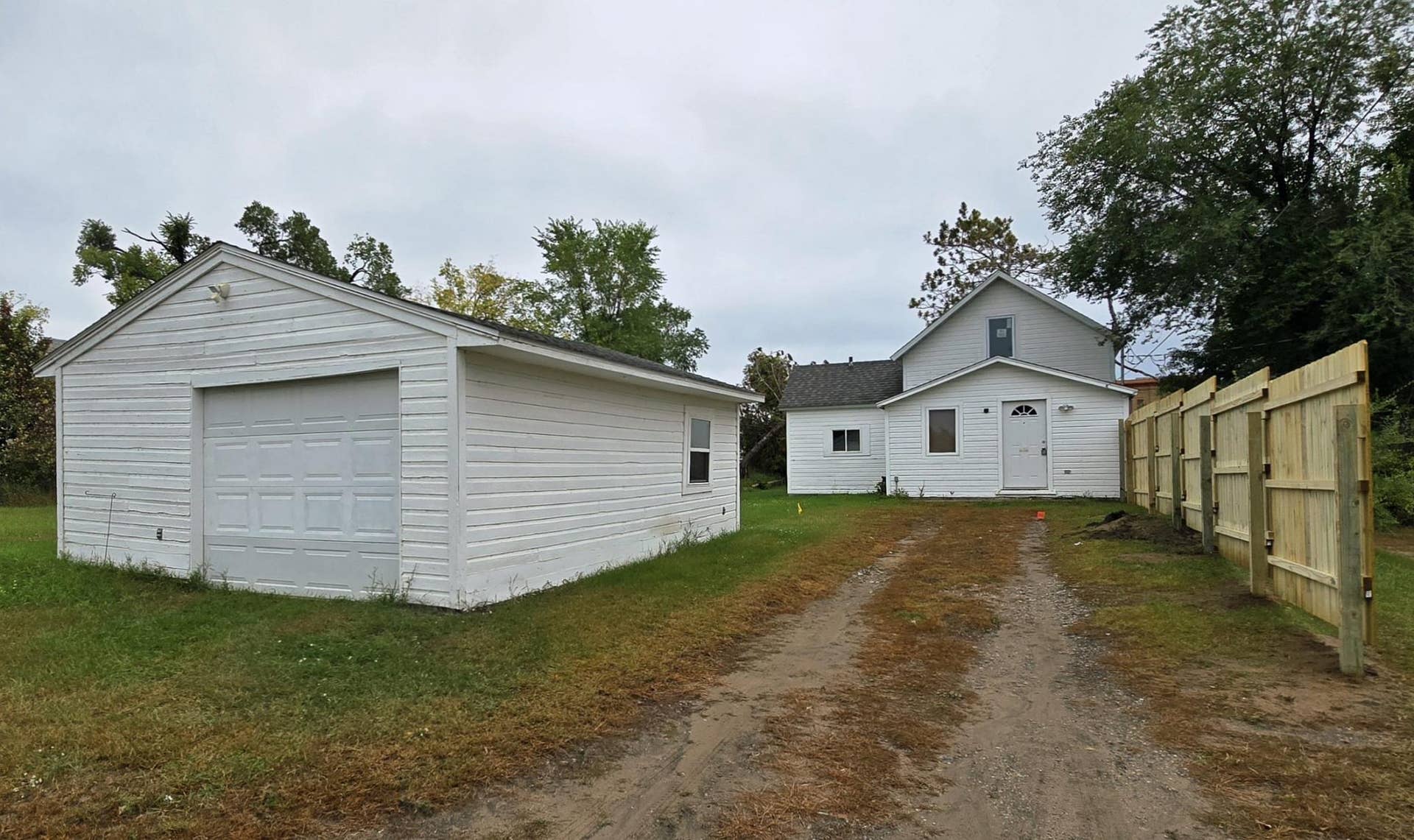 707 Irvine Avenue NW, Bemidji, MN 56601 New fence!.jpg