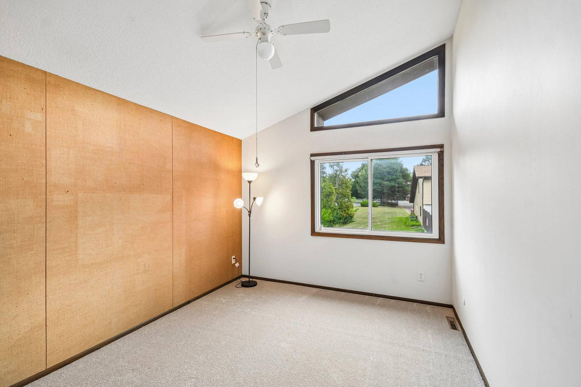 1748 Mcknight Road N, #24, Maplewood, MN 55109 26-web-or-mls-McKnight Rd N-S2508-026.jpg