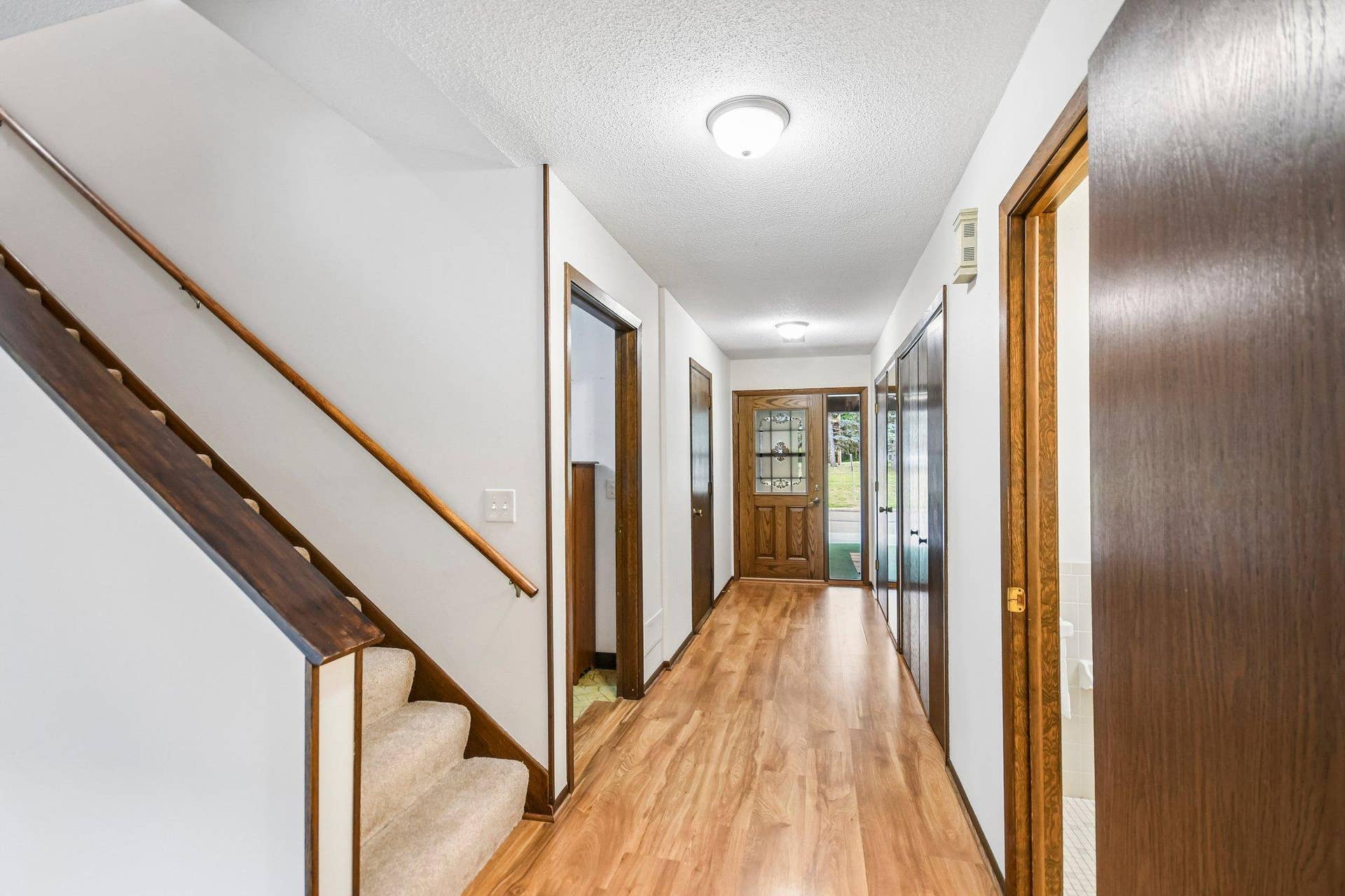 1748 Mcknight Road N, #24, Maplewood, MN 55109 6-web-or-mls-McKnight Rd N-S2508-006.jpg