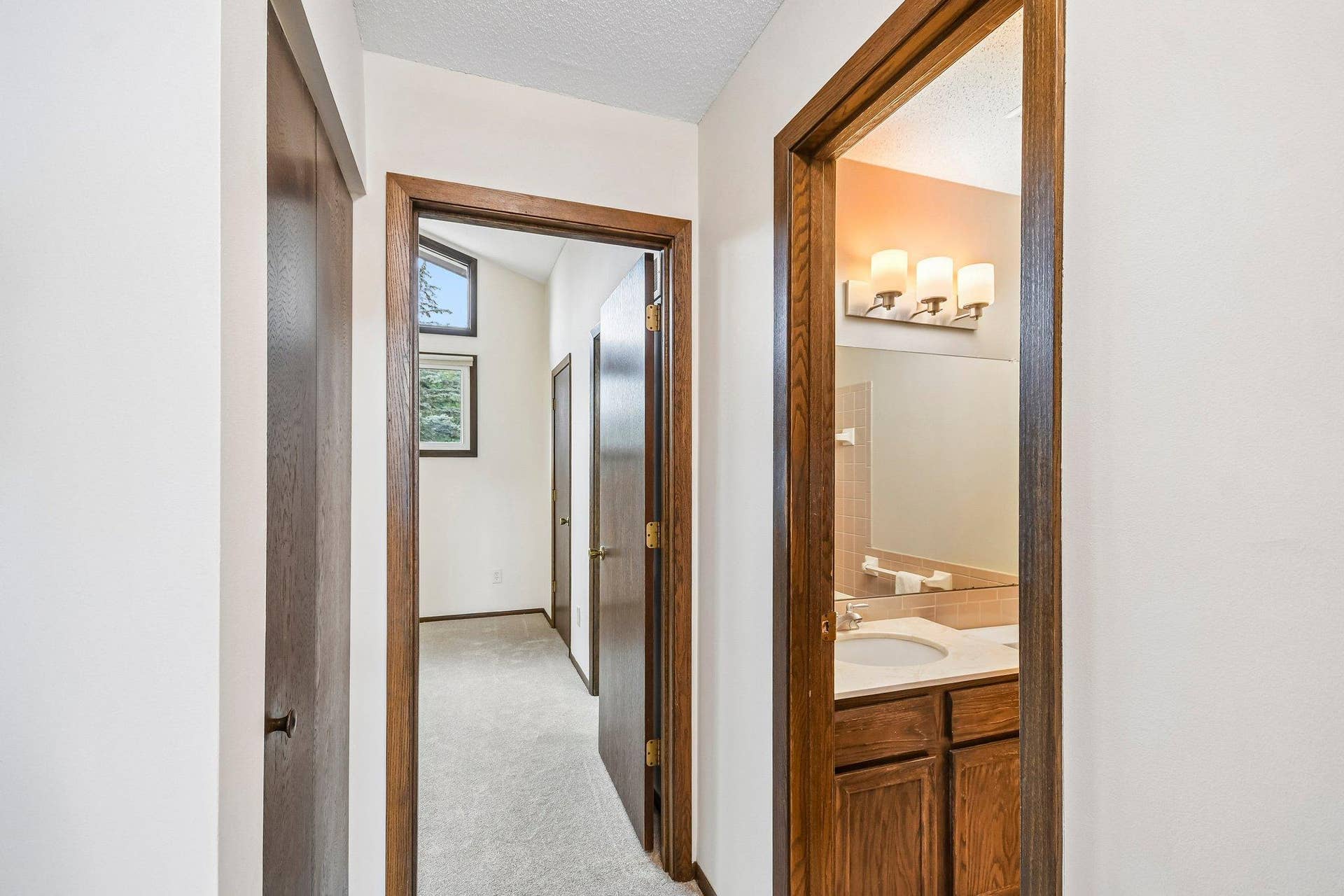 1748 Mcknight Road N, #24, Maplewood, MN 55109 28-web-or-mls-McKnight Rd N-S2508-028.jpg