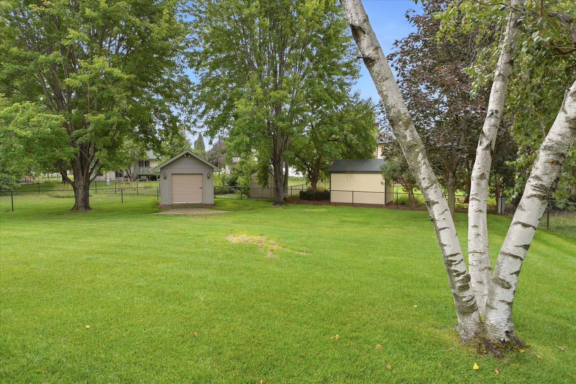 9225 Queens Gardens, Brooklyn Park, MN 55443 9225 Queens Gardens, Brooklyn Park, MN 55443