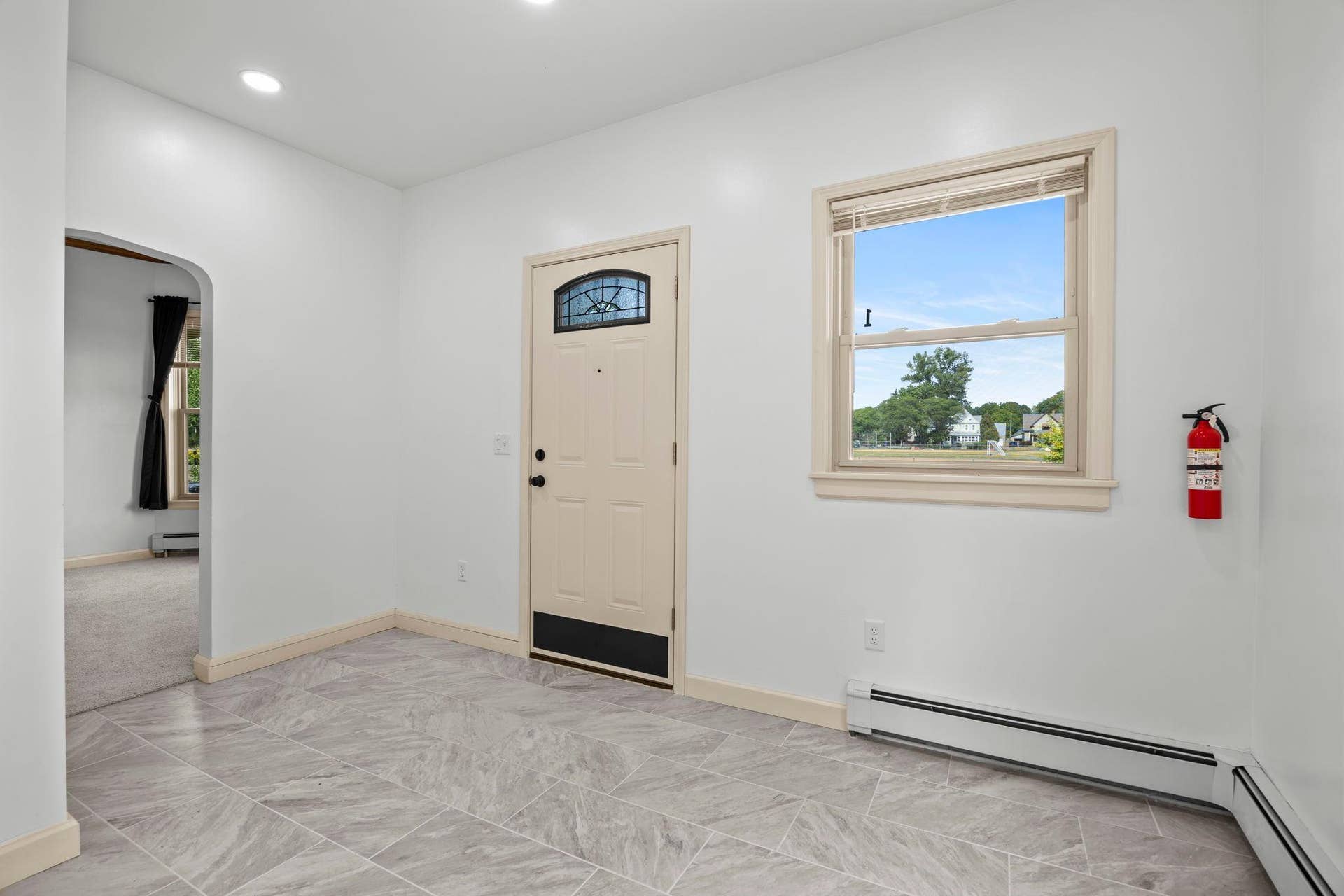 1626 Englewood Avenue, 93, Saint Paul, MN 55104 17-web-or-mls-1626 Englewood Ave-215.jpg