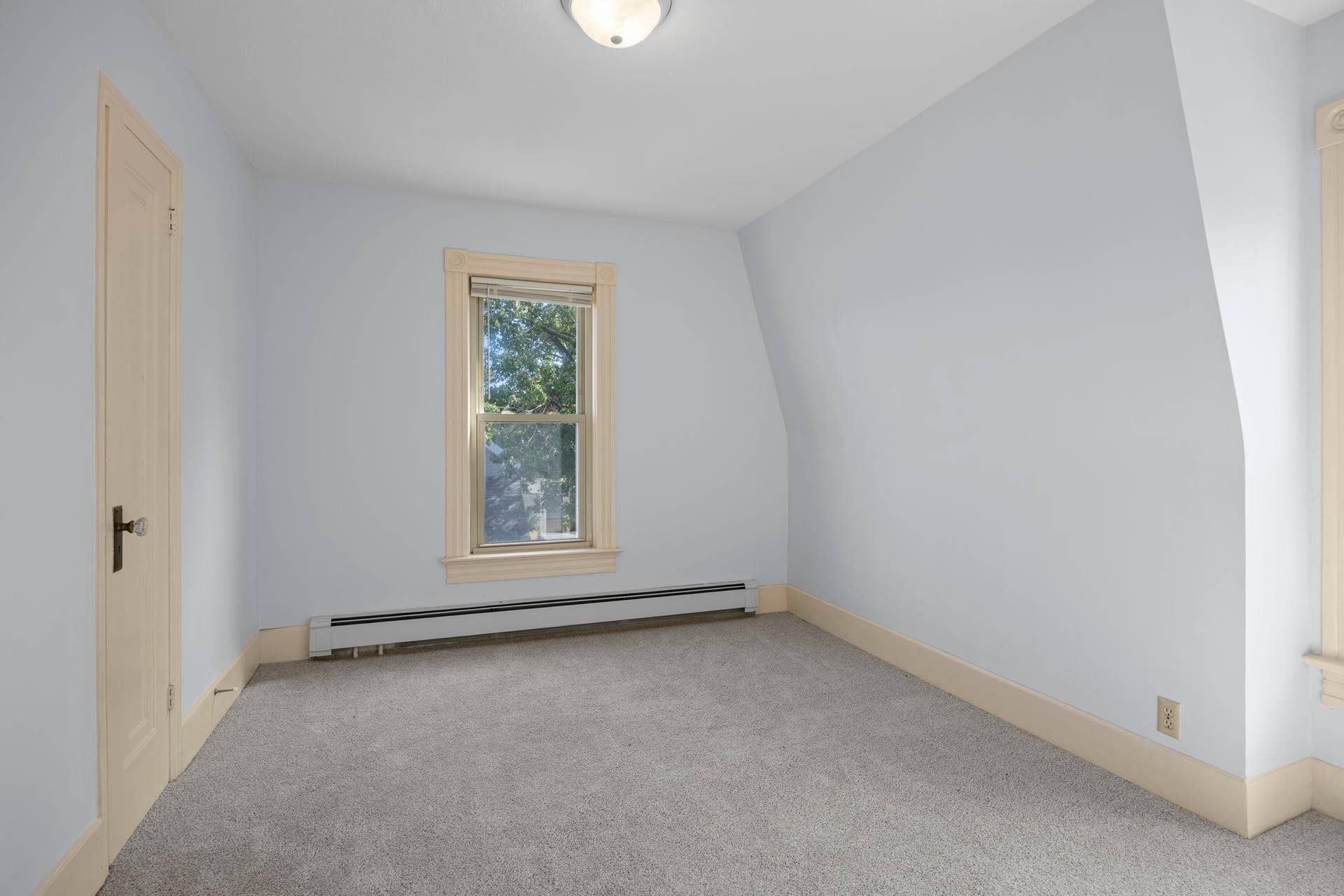 1626 Englewood Avenue, 93, Saint Paul, MN 55104 51-web-or-mls-1626 Englewood Ave-99.jpg