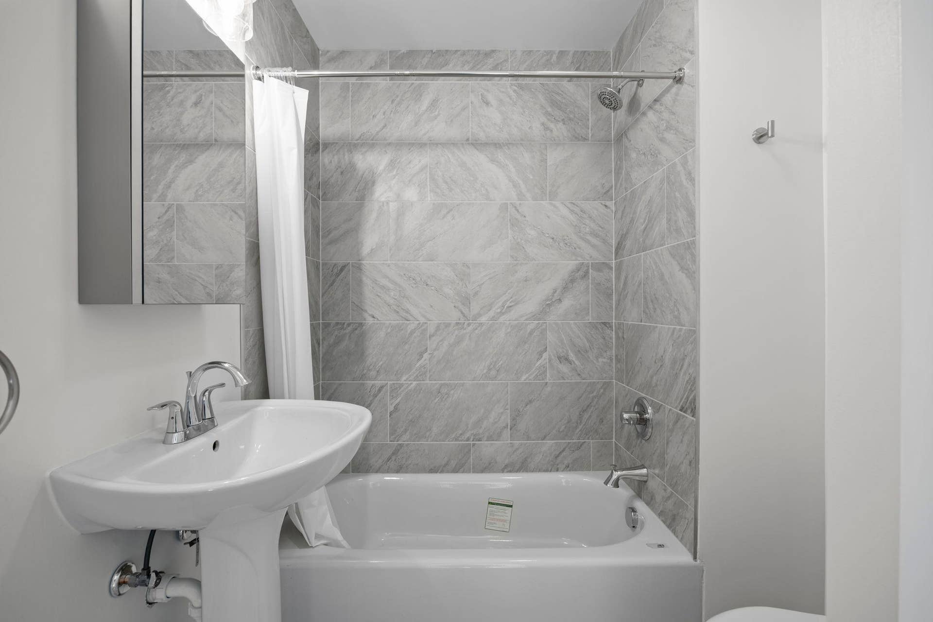 1626 Englewood Avenue, 93, Saint Paul, MN 55104 39-web-or-mls-1626 Englewood Ave-39.jpg