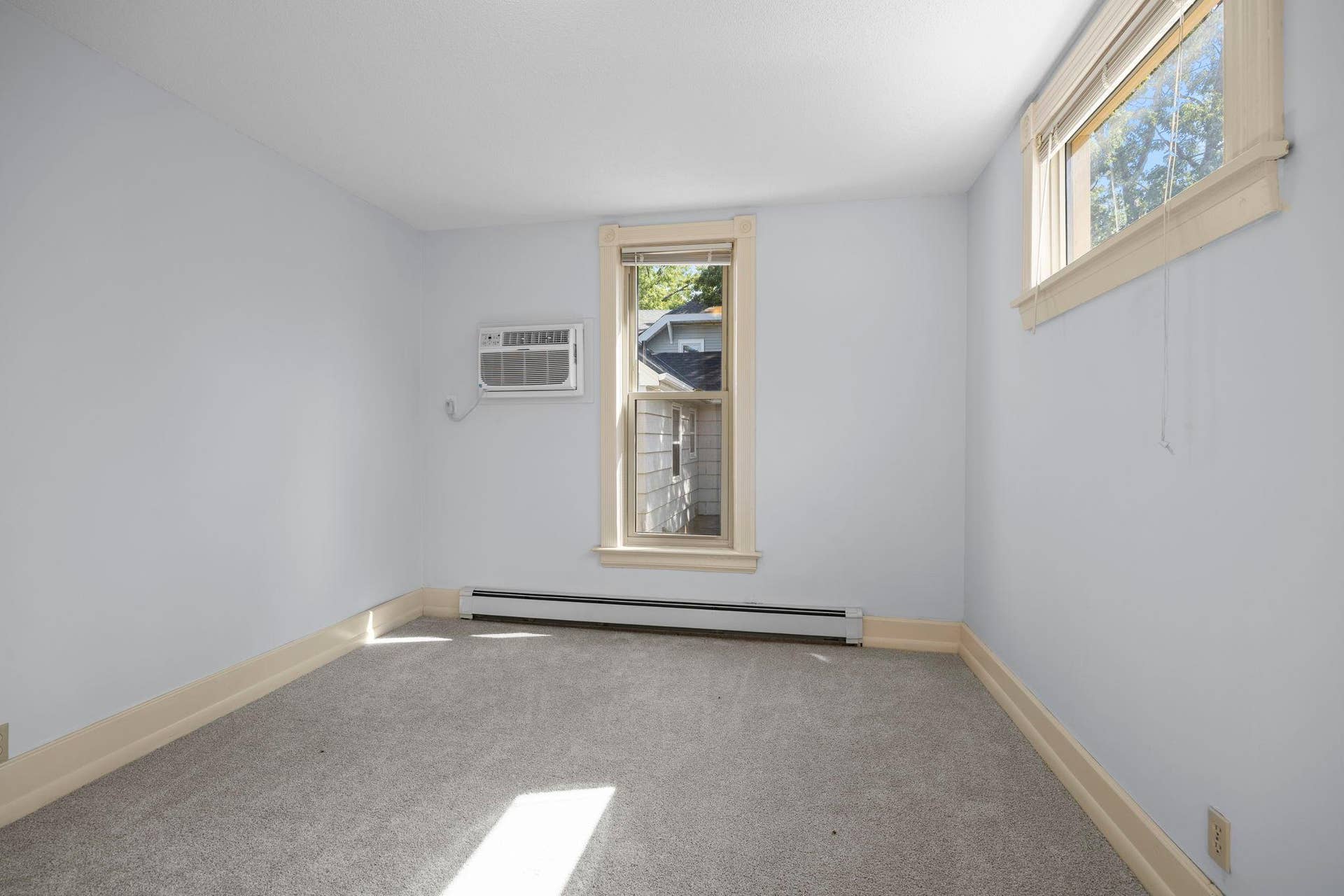 1626 Englewood Avenue, 93, Saint Paul, MN 55104 36-web-or-mls-1626 Englewood Ave-14.jpg